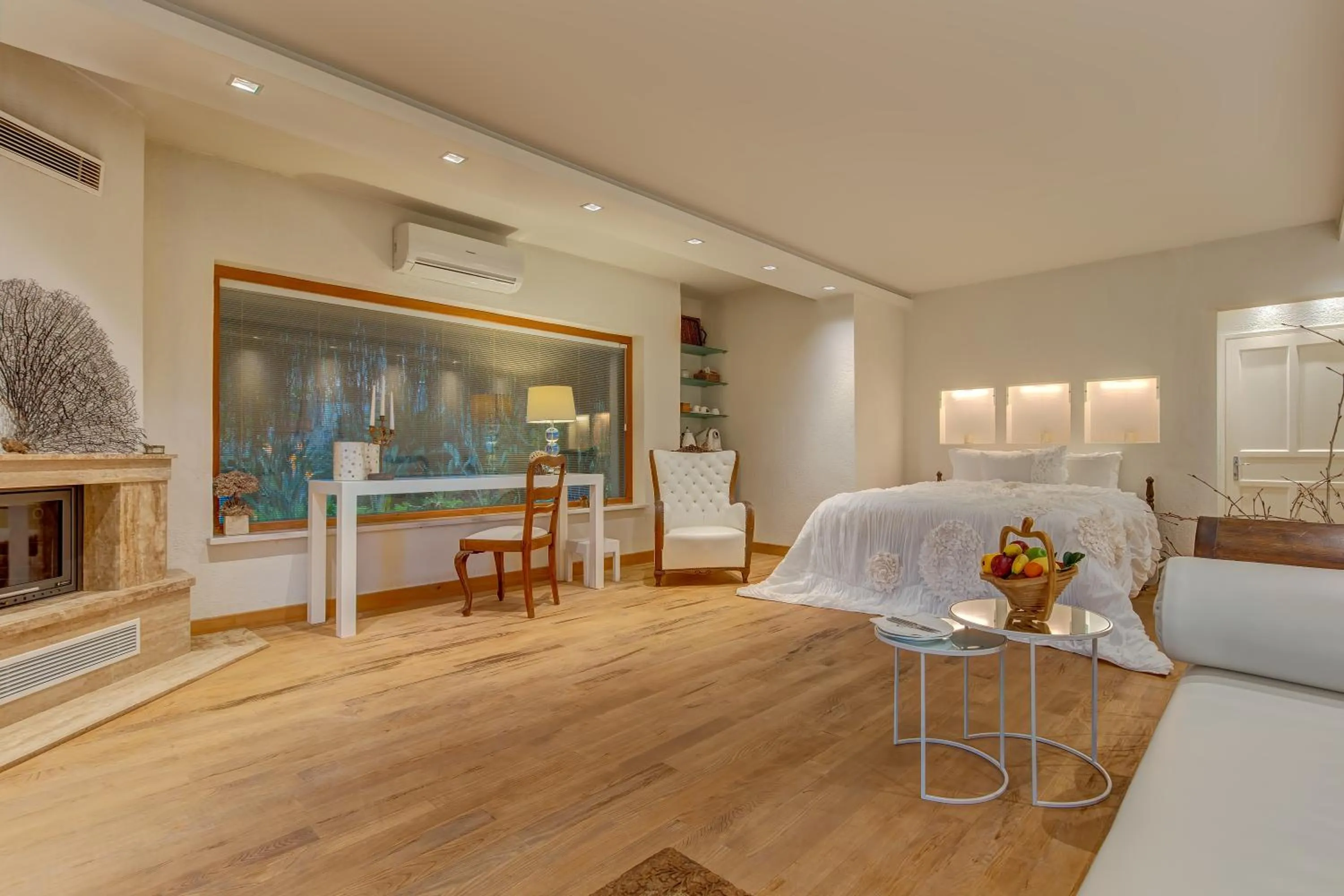 Living room in Olympos Lodge