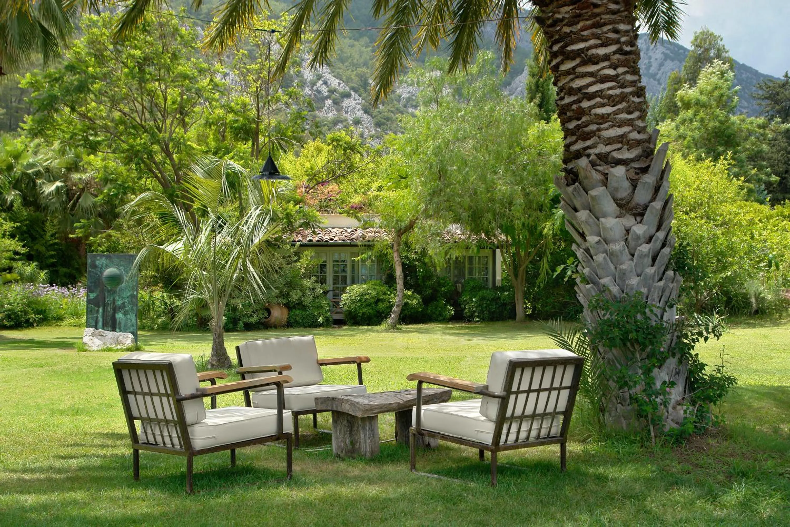 Facade/entrance in Olympos Lodge