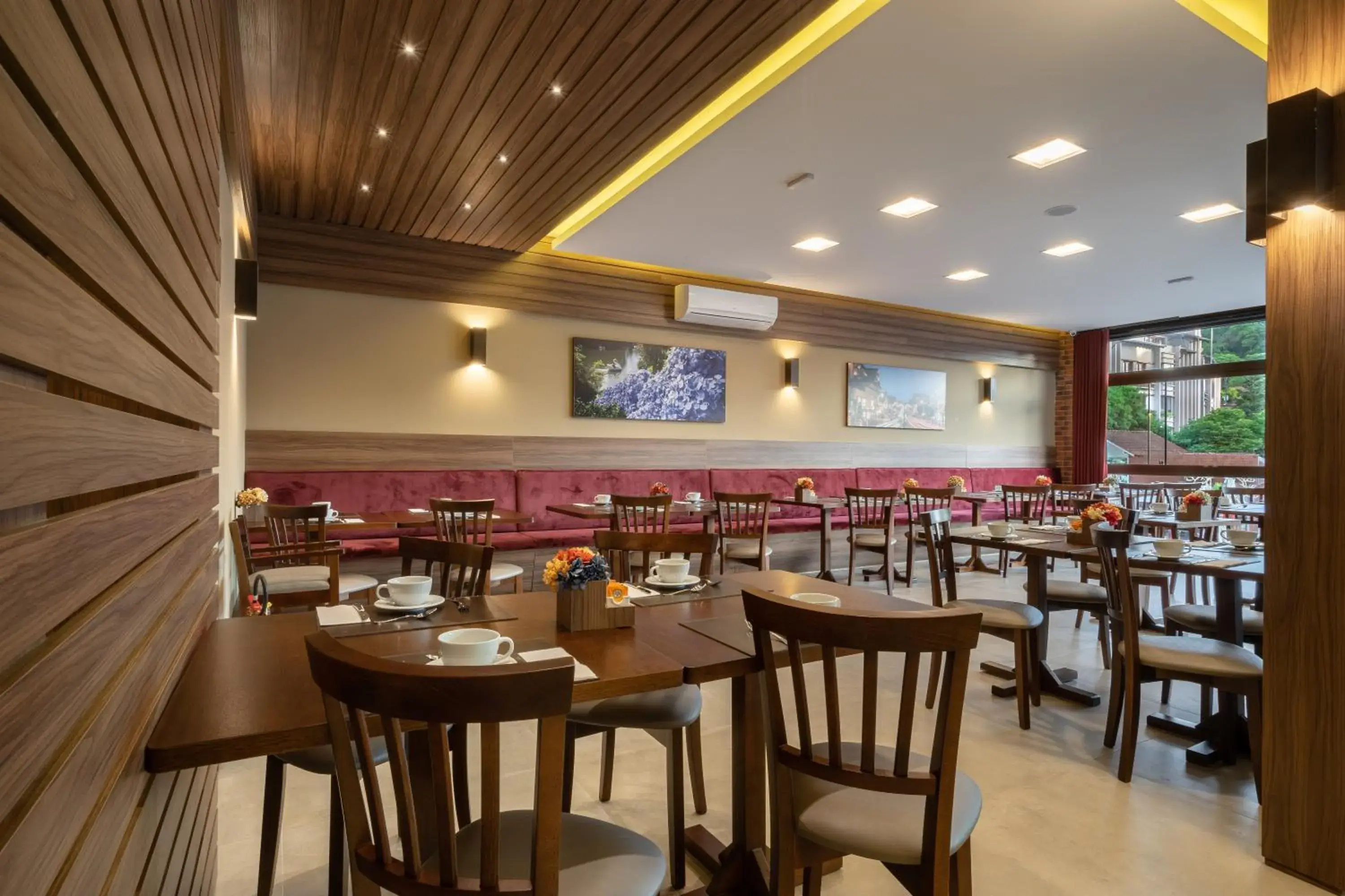 Restaurant/places to eat in Hotel Fioreze Centro Restaurant/places to eat in Hotel Fioreze Centro