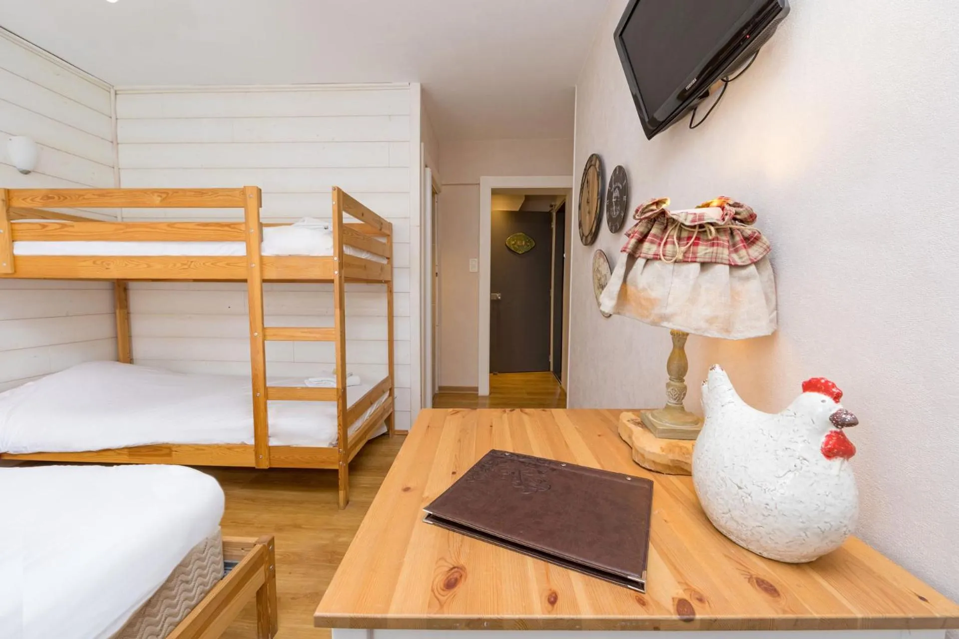 Photo of the whole room, Bed in Hôtel Restaurant l'Aubergade