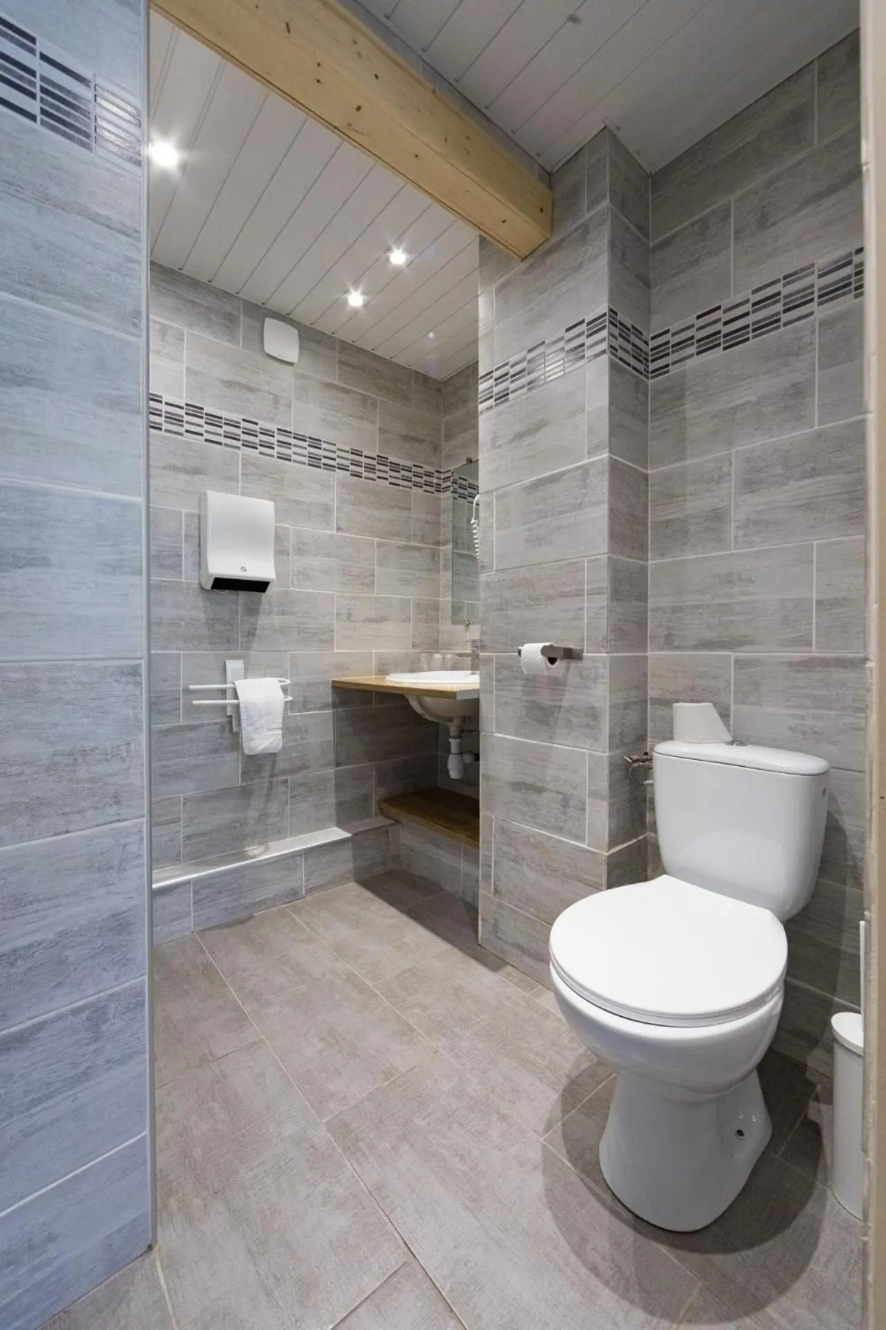 Bathroom in Hôtel Restaurant l'Aubergade