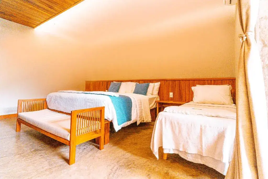 Suite - single occupancy in Hotel Casa do Mar Suite - single occupancy in Hotel Casa do Mar