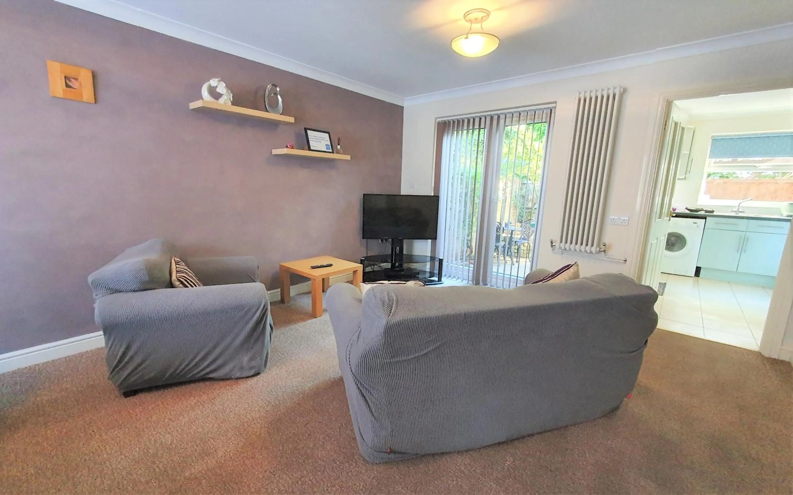 TV and multimedia in Friars Walk houses with 2 bedrooms, 2 bathrooms, fast Wi-Fi and private parking