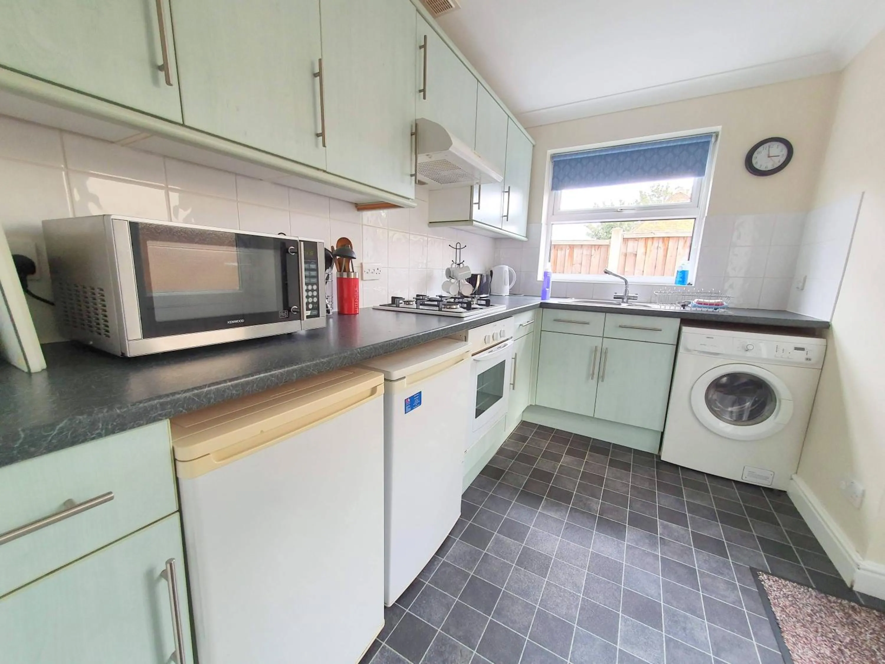 Coffee/tea facilities in Friars Walk houses with 2 bedrooms, 2 bathrooms, fast Wi-Fi and private parking