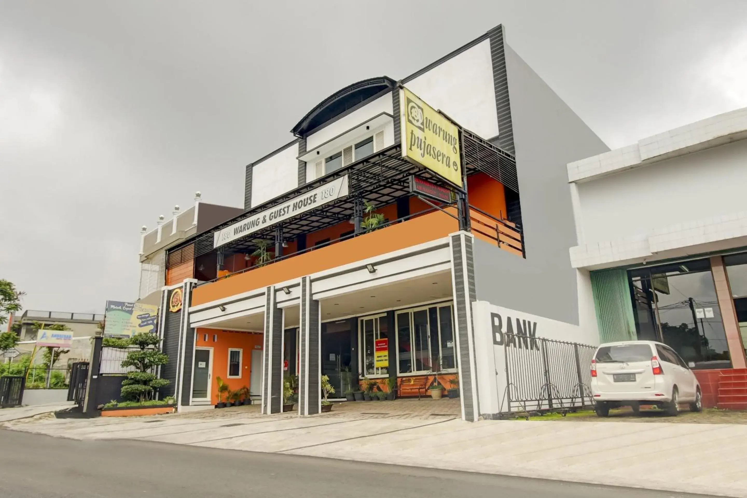 Facade/entrance in Capital O 90151 Guest House 180 Facade/entrance in Capital O 90151 Guest House 180