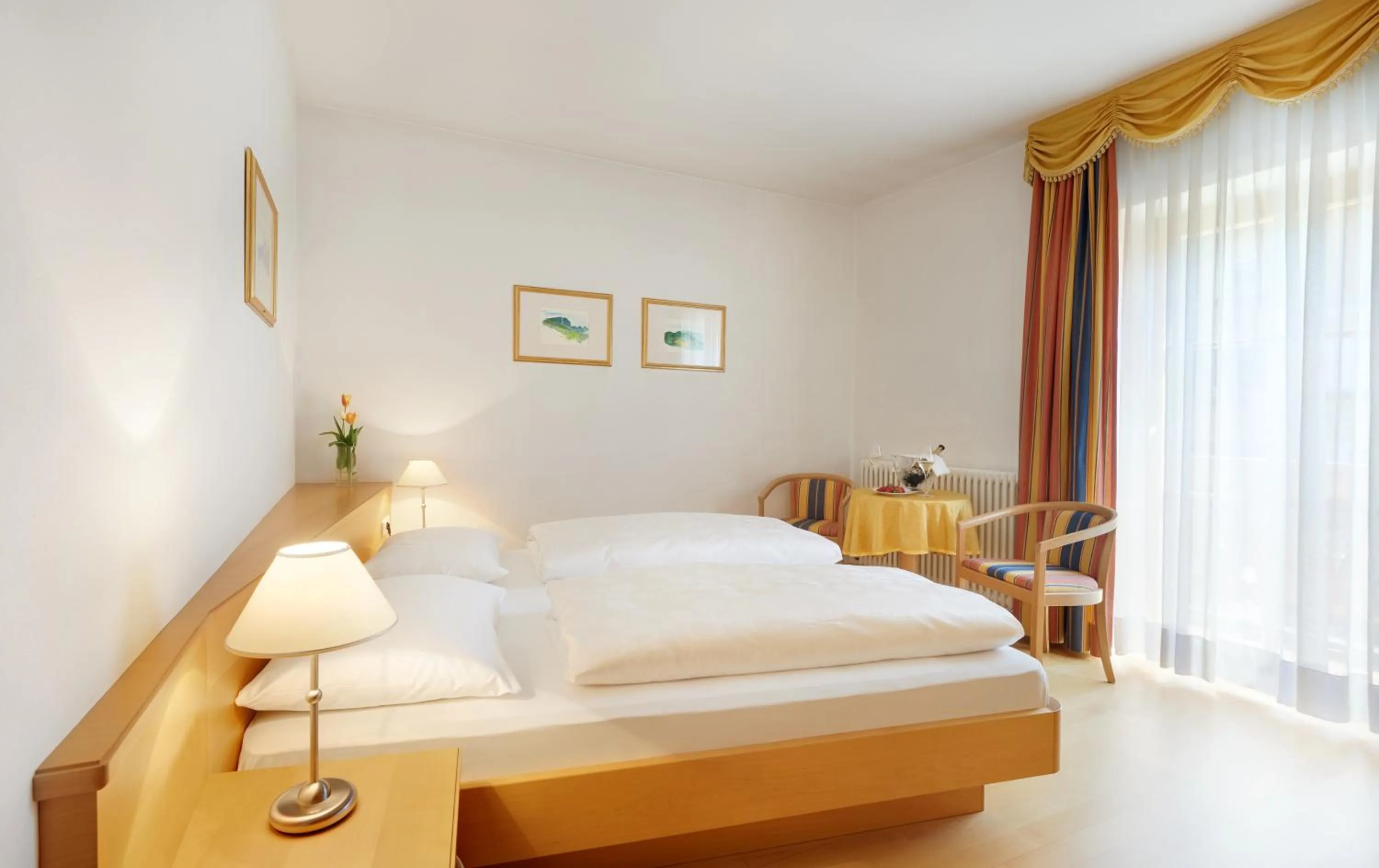 Bed in Parkhotel Post