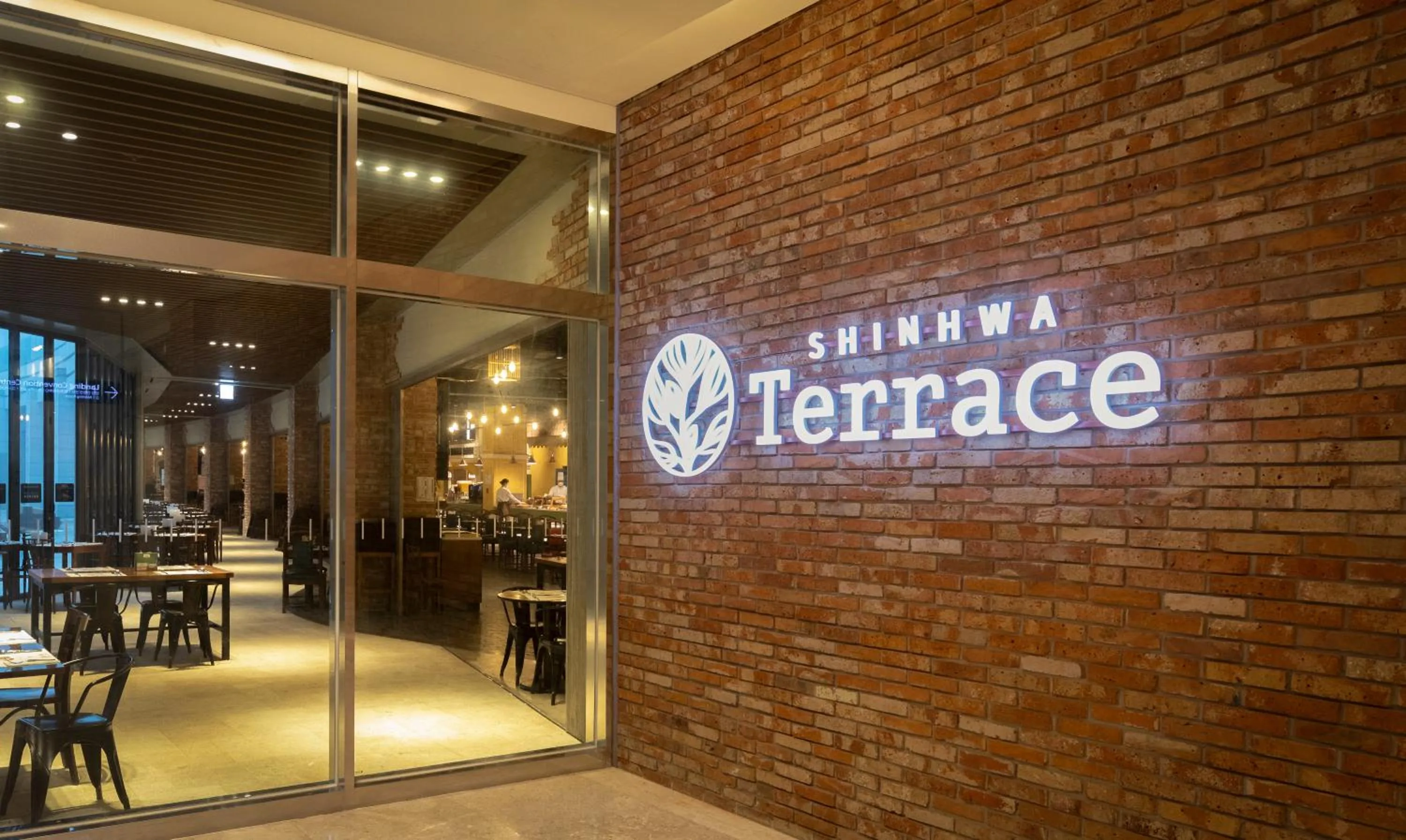 Restaurant/places to eat in Shinhwa Jeju Shinhwa World Hotels