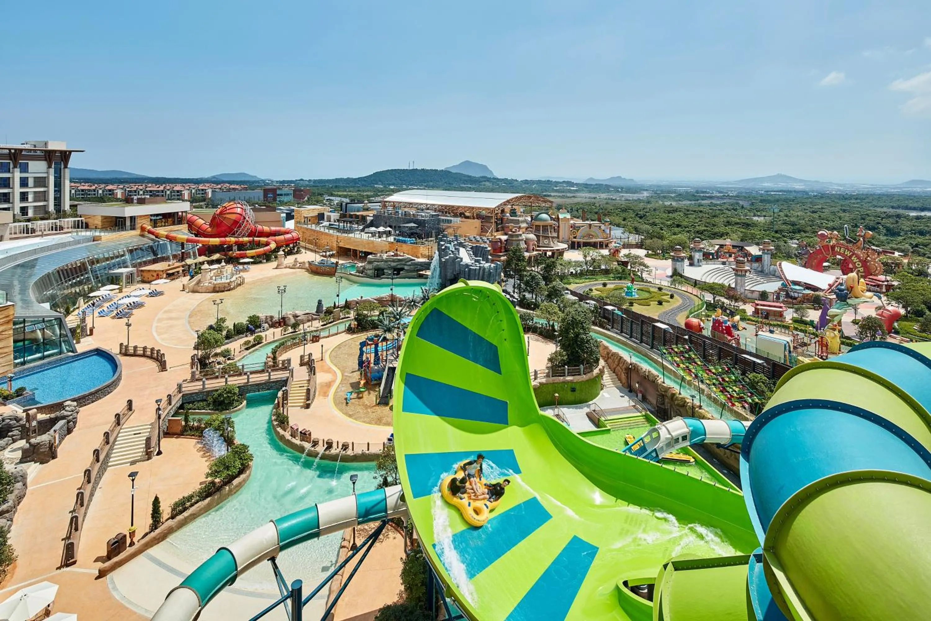 Aqua park in Shinhwa Jeju Shinhwa World Hotels