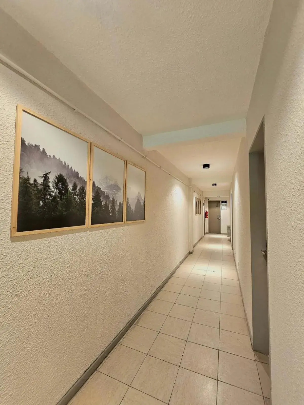 Property building in M382 Hotel Bariloche Property building in M382 Hotel Bariloche