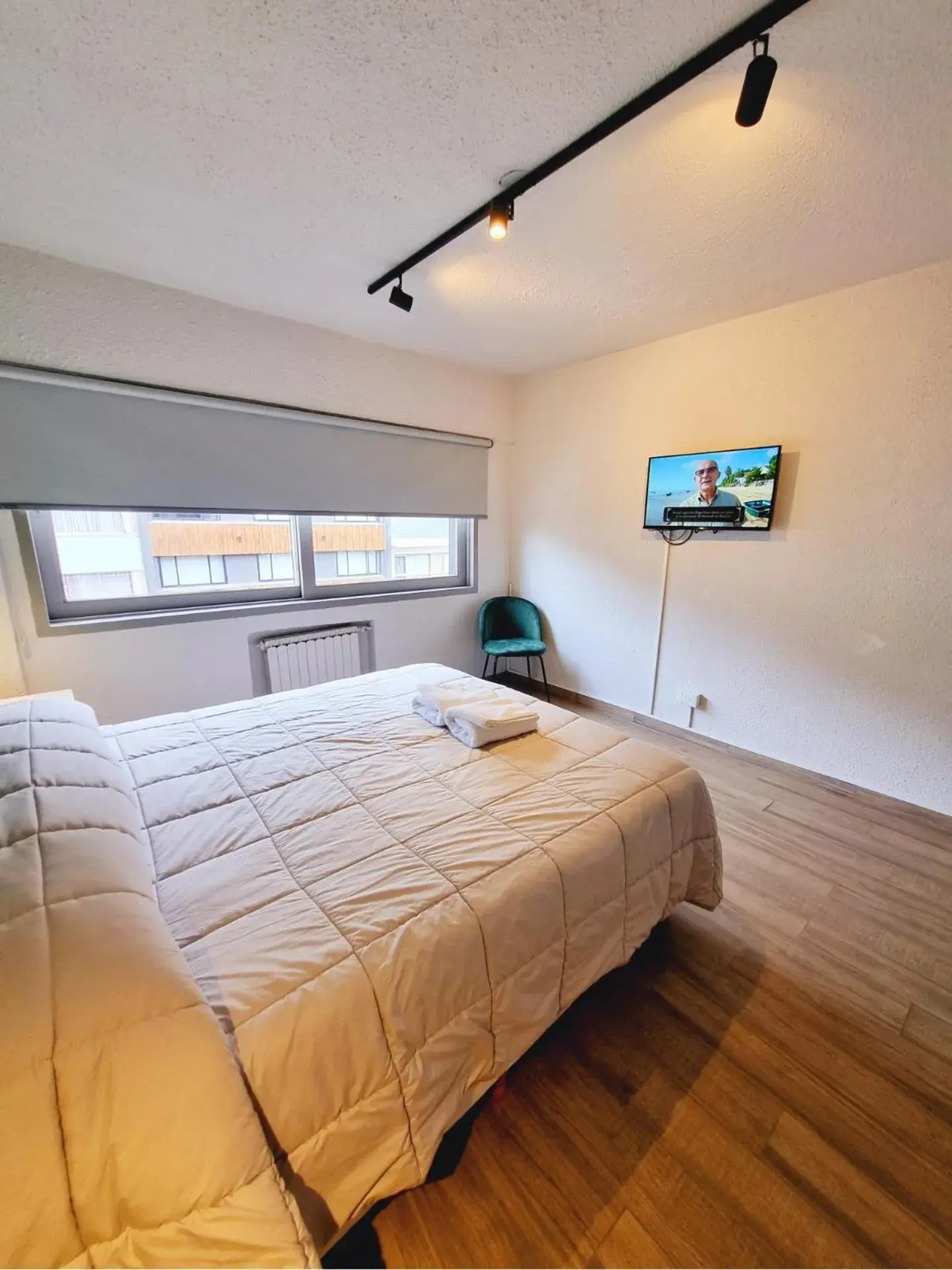 Bed in M382 Hotel Bariloche Bed in M382 Hotel Bariloche