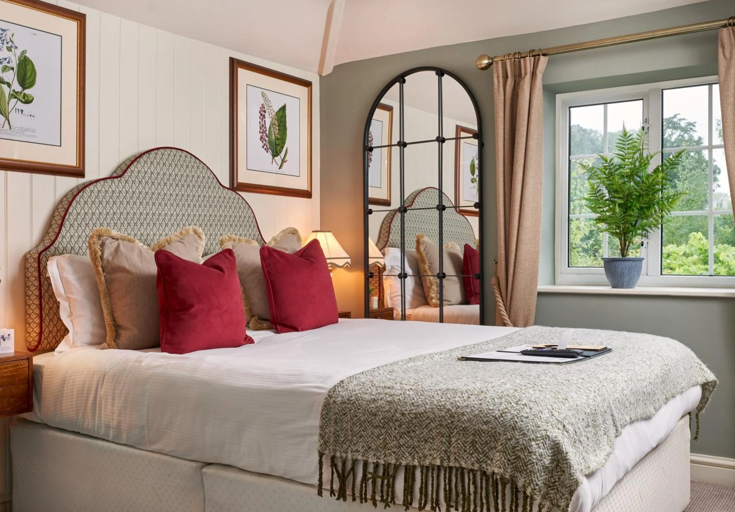 Bed in King John Inn