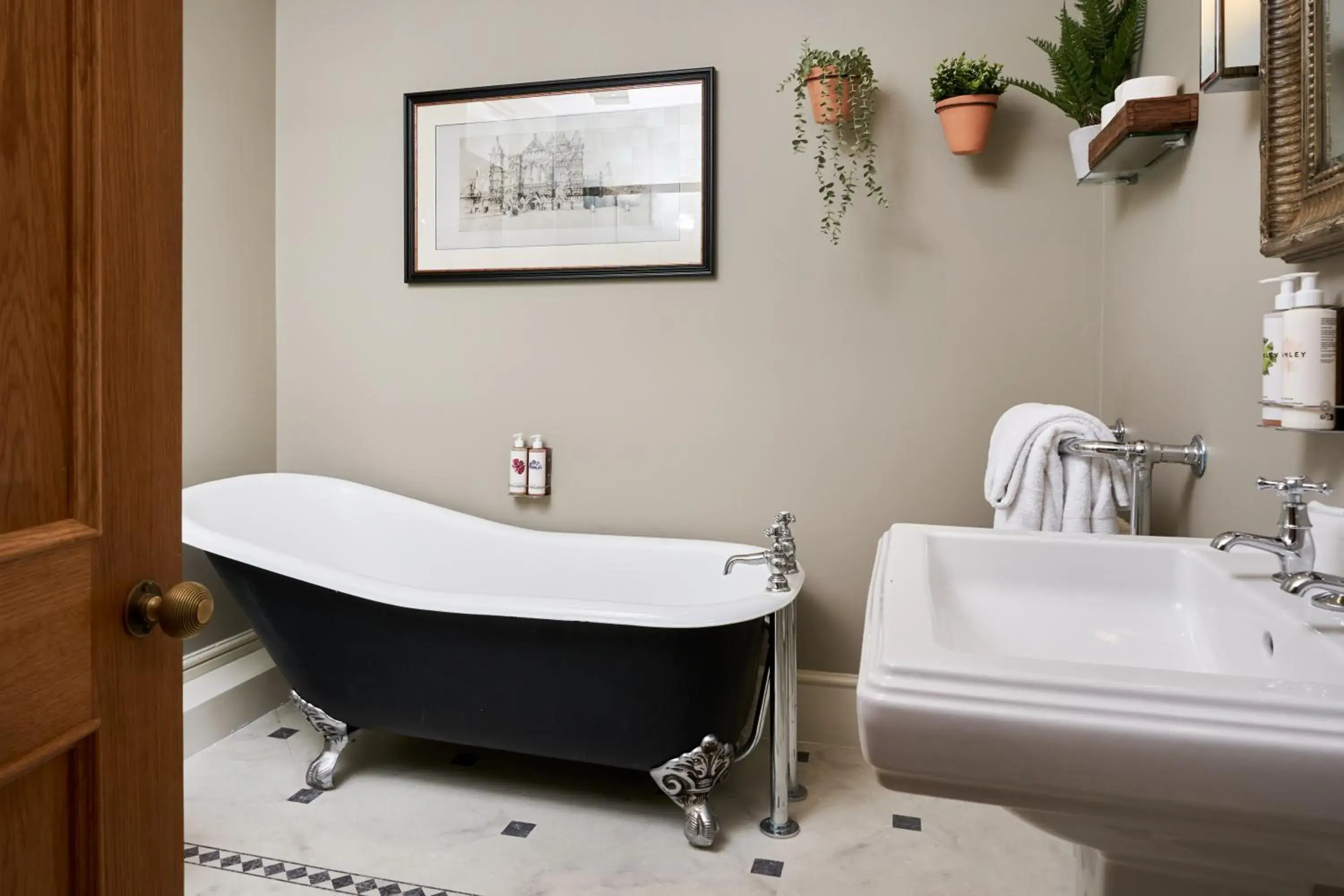 Superior Double Room in King John Inn Superior Double Room in King John Inn