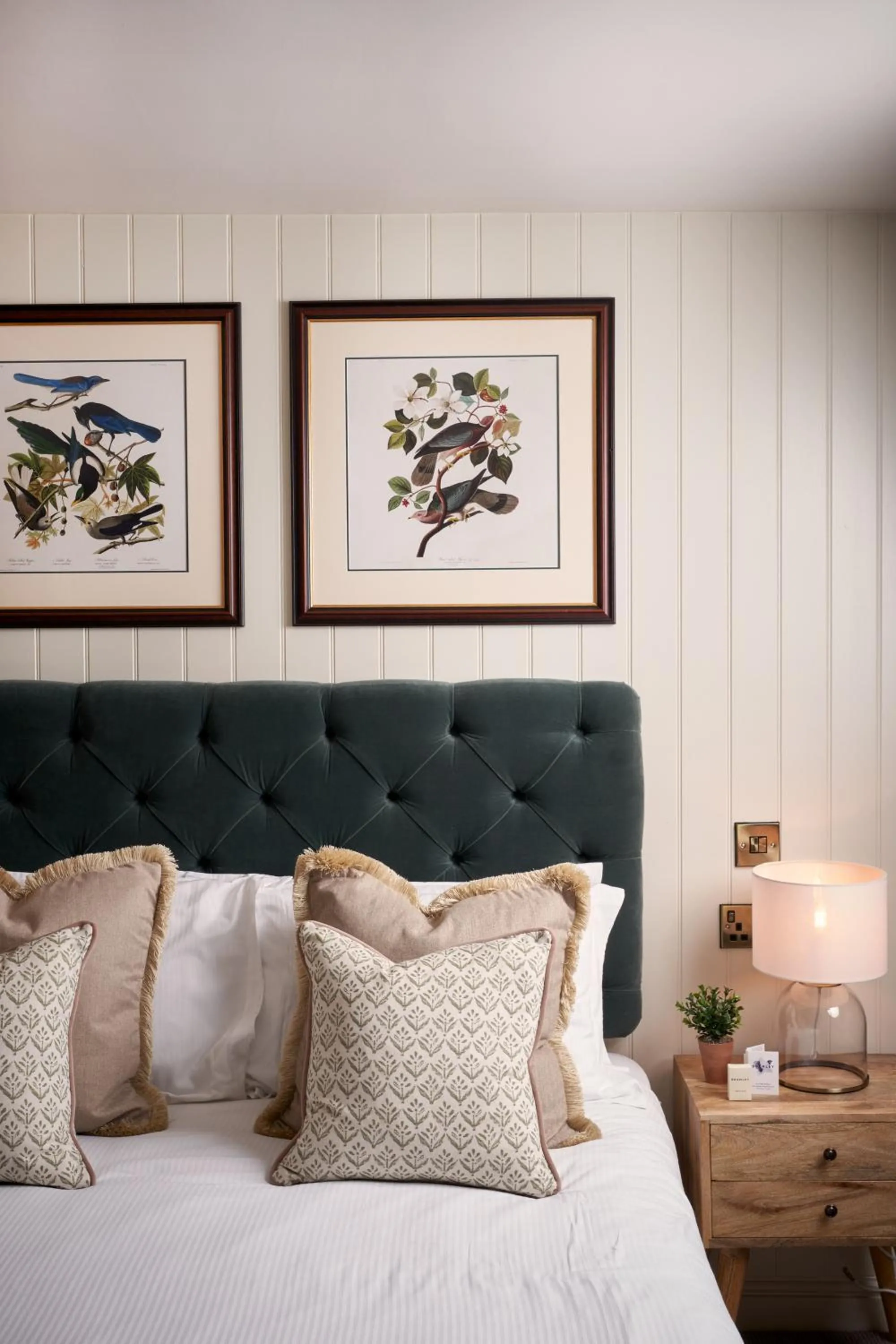 Decorative detail, Bed in King John Inn