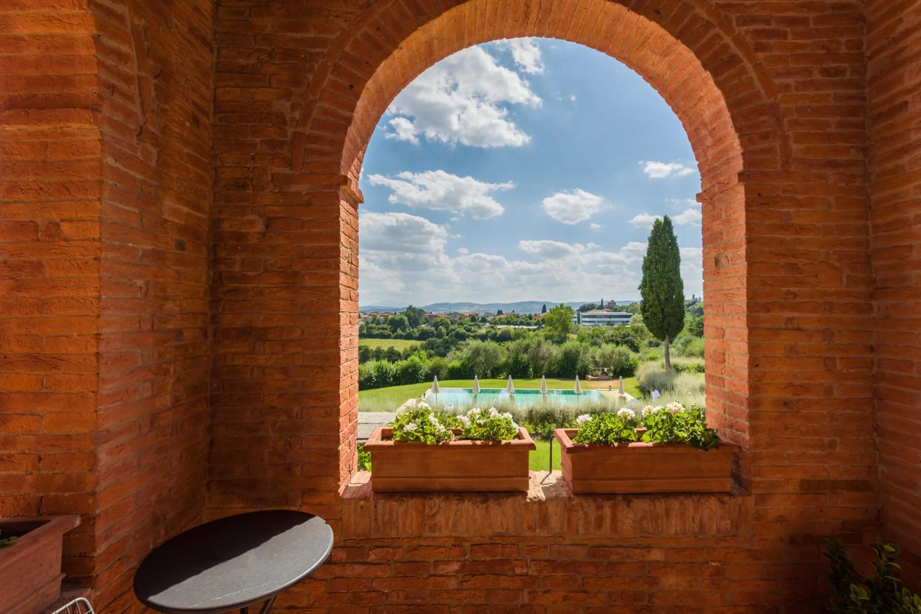 Pool view in Relais la Leopoldina