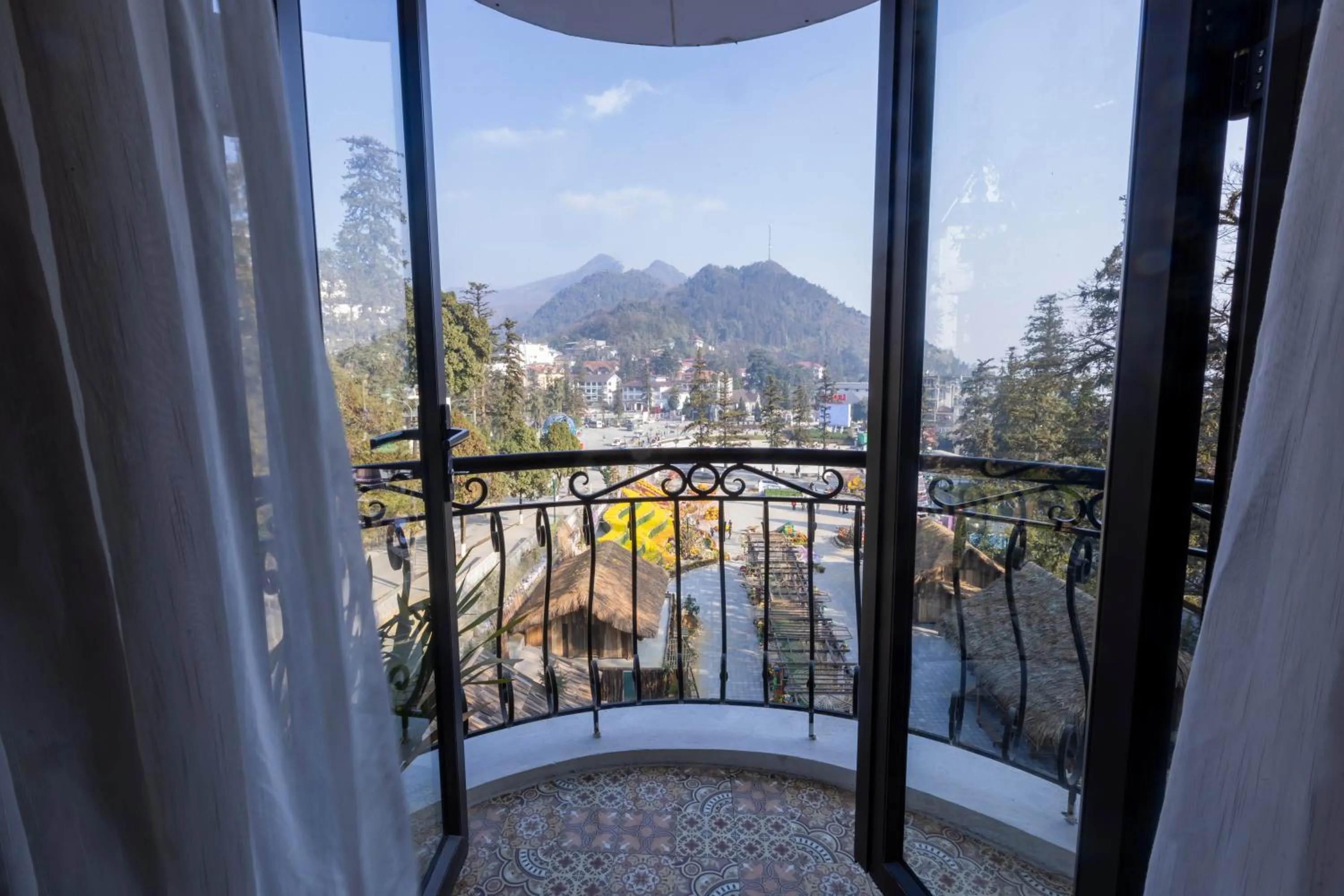 Day in Sapa Melody Hotel