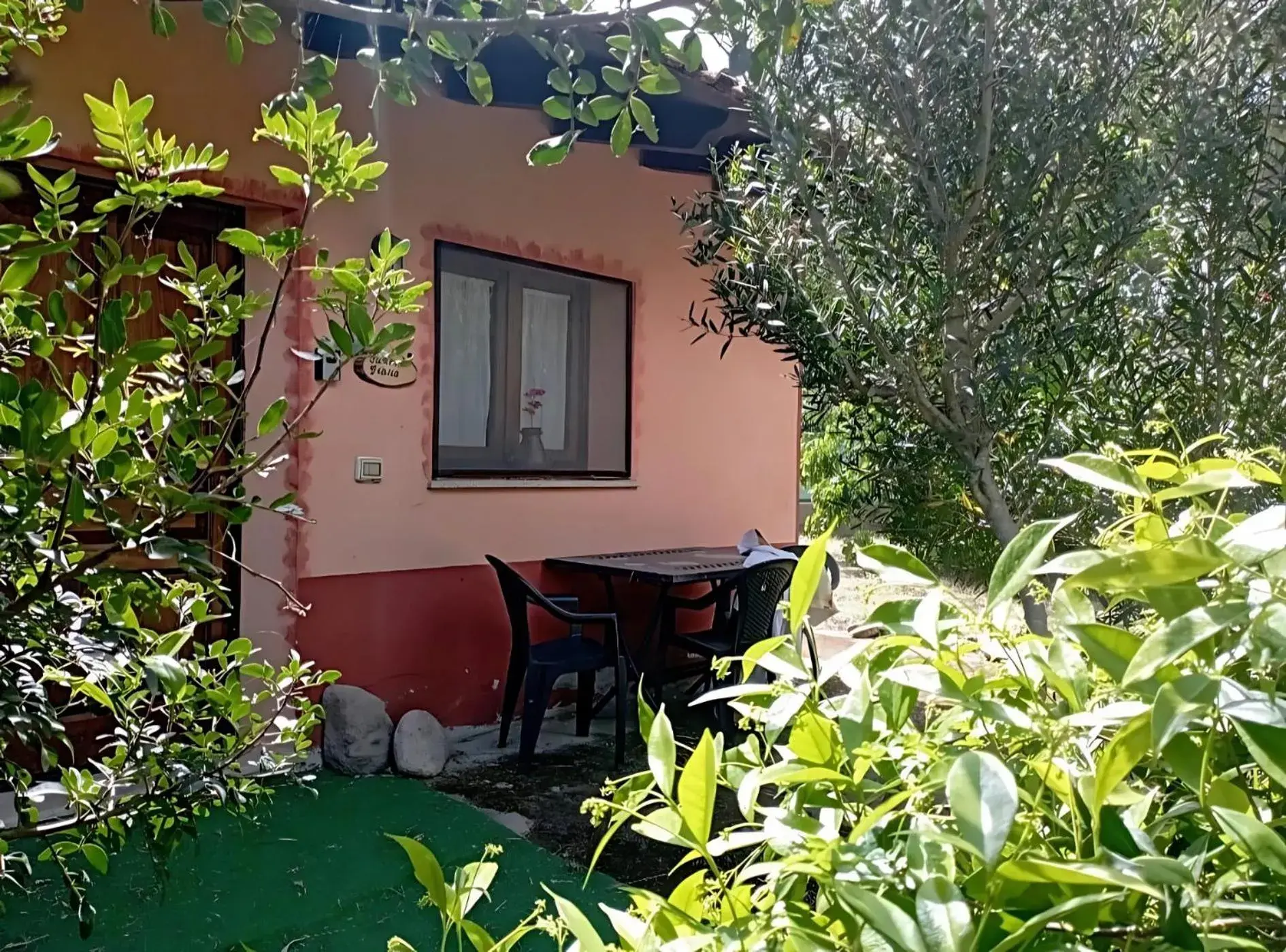 Quadruple Room with Private Bathroom in Sa Stella E Monti Quadruple Room with Private Bathroom in Sa Stella E Monti
