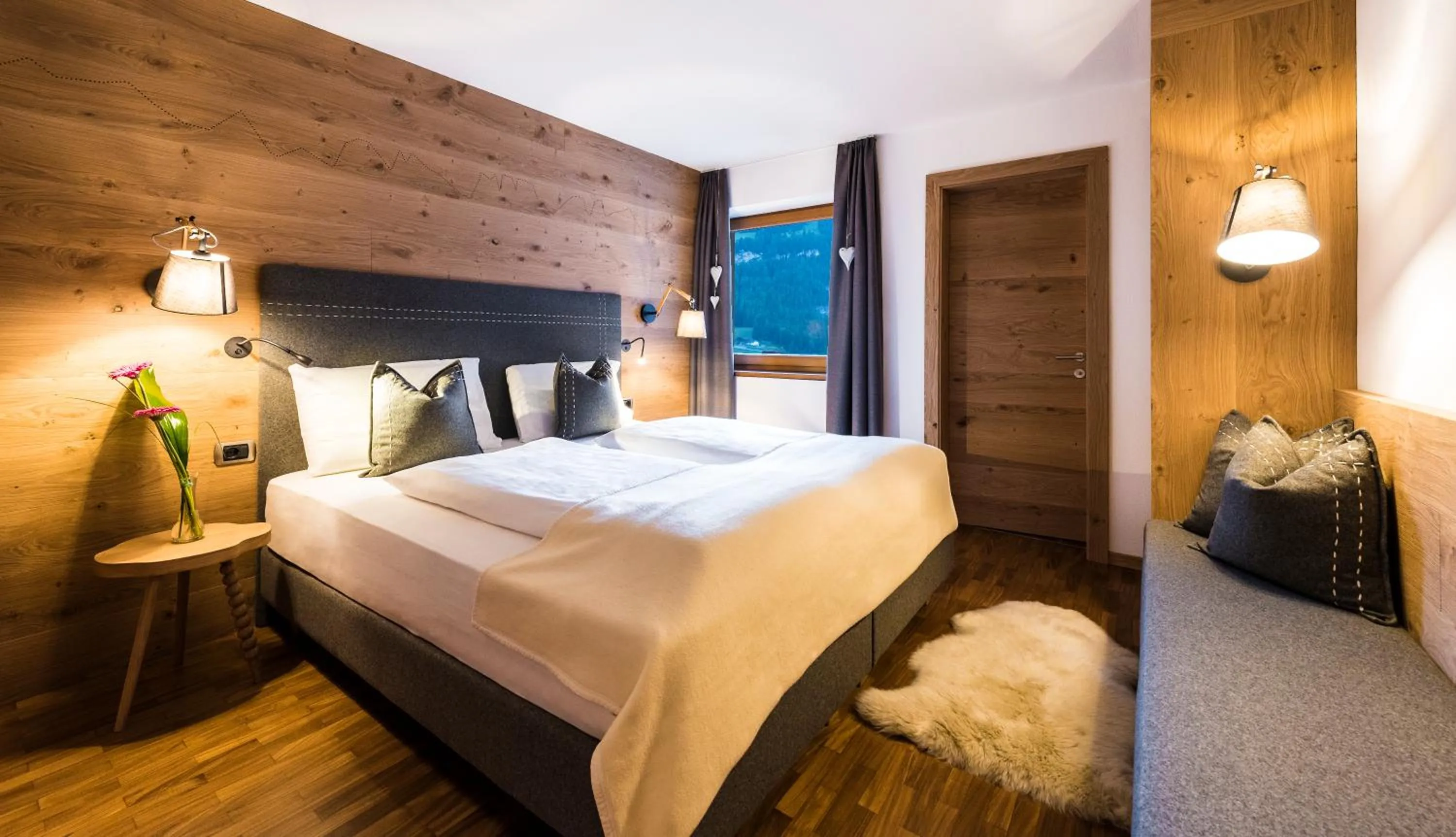 Photo of the whole room, Bed in Residence Sovara