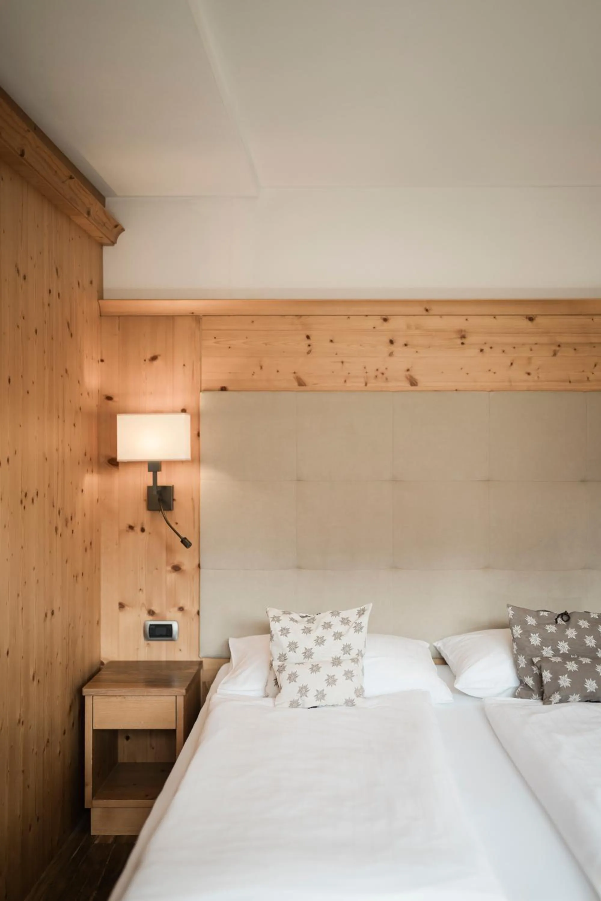 Bed in Residence Sovara