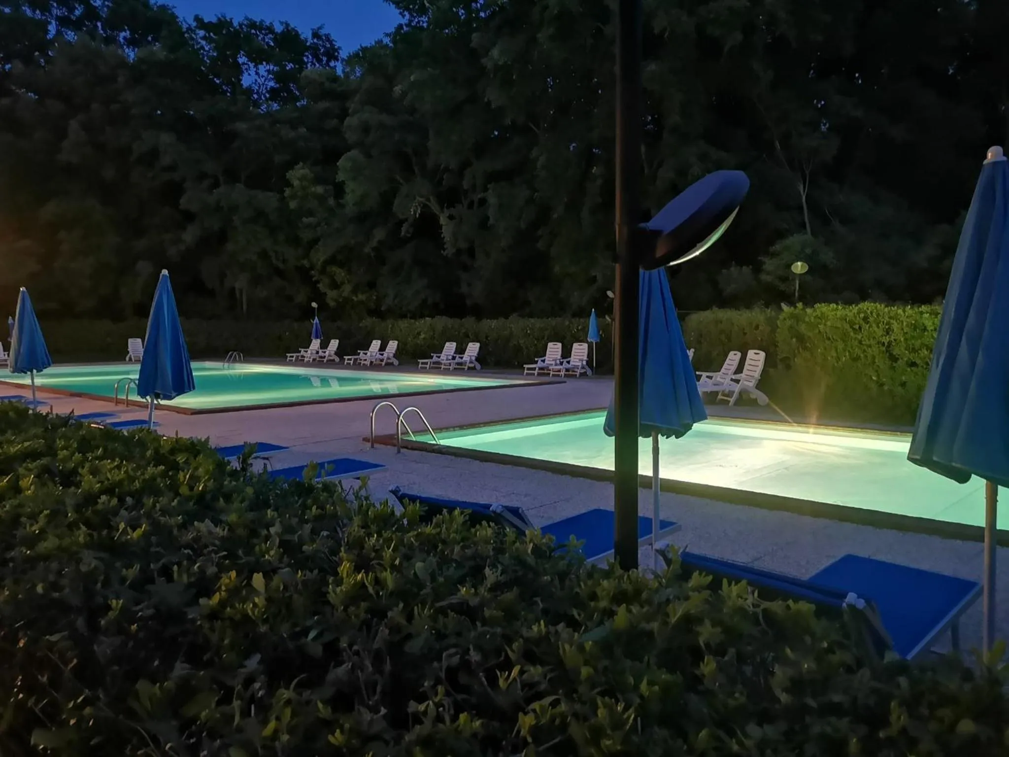 Pool view in Residence Ristorante Il Paradiso