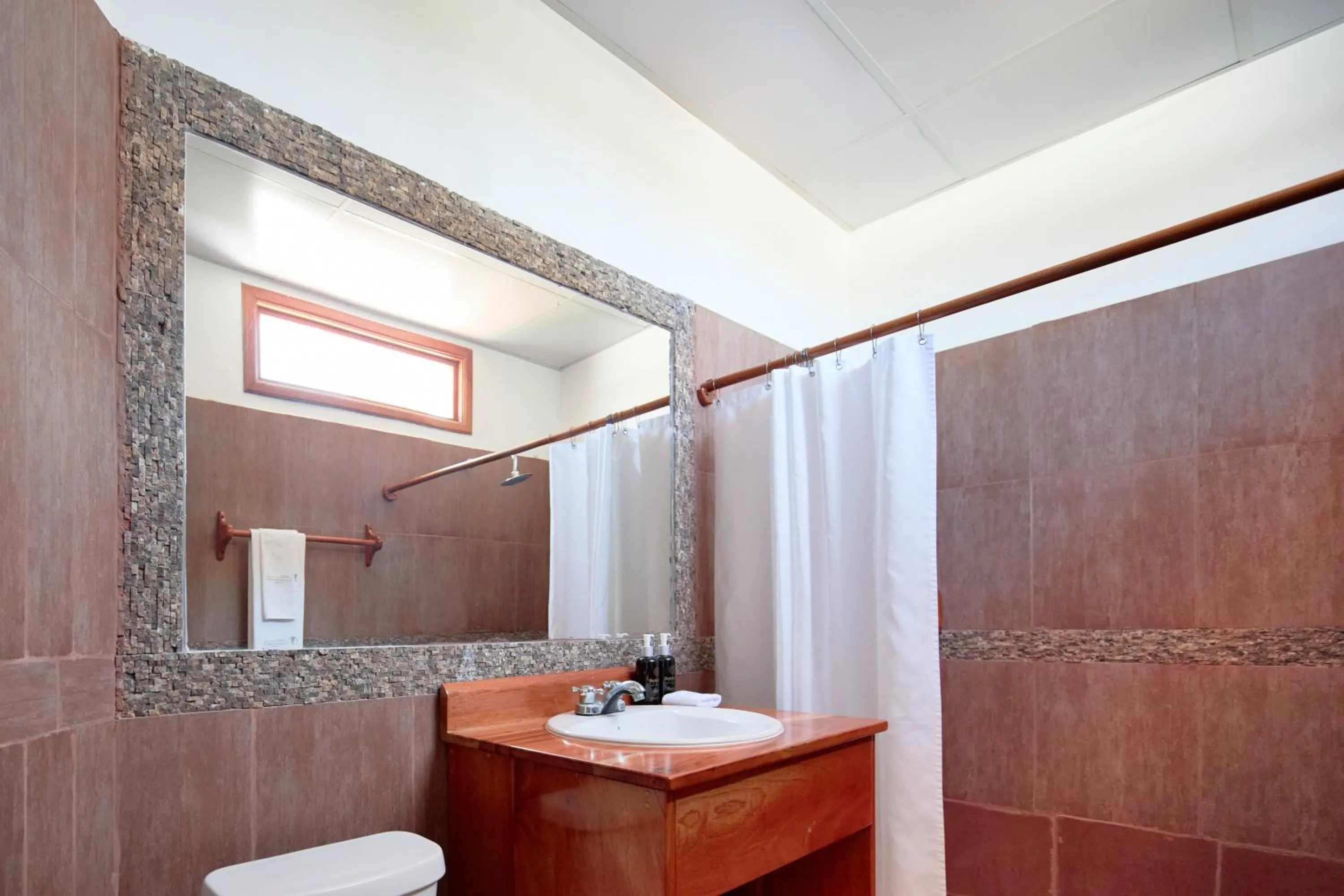 Shower in Hotel Albemarle Galapagos Beachfront