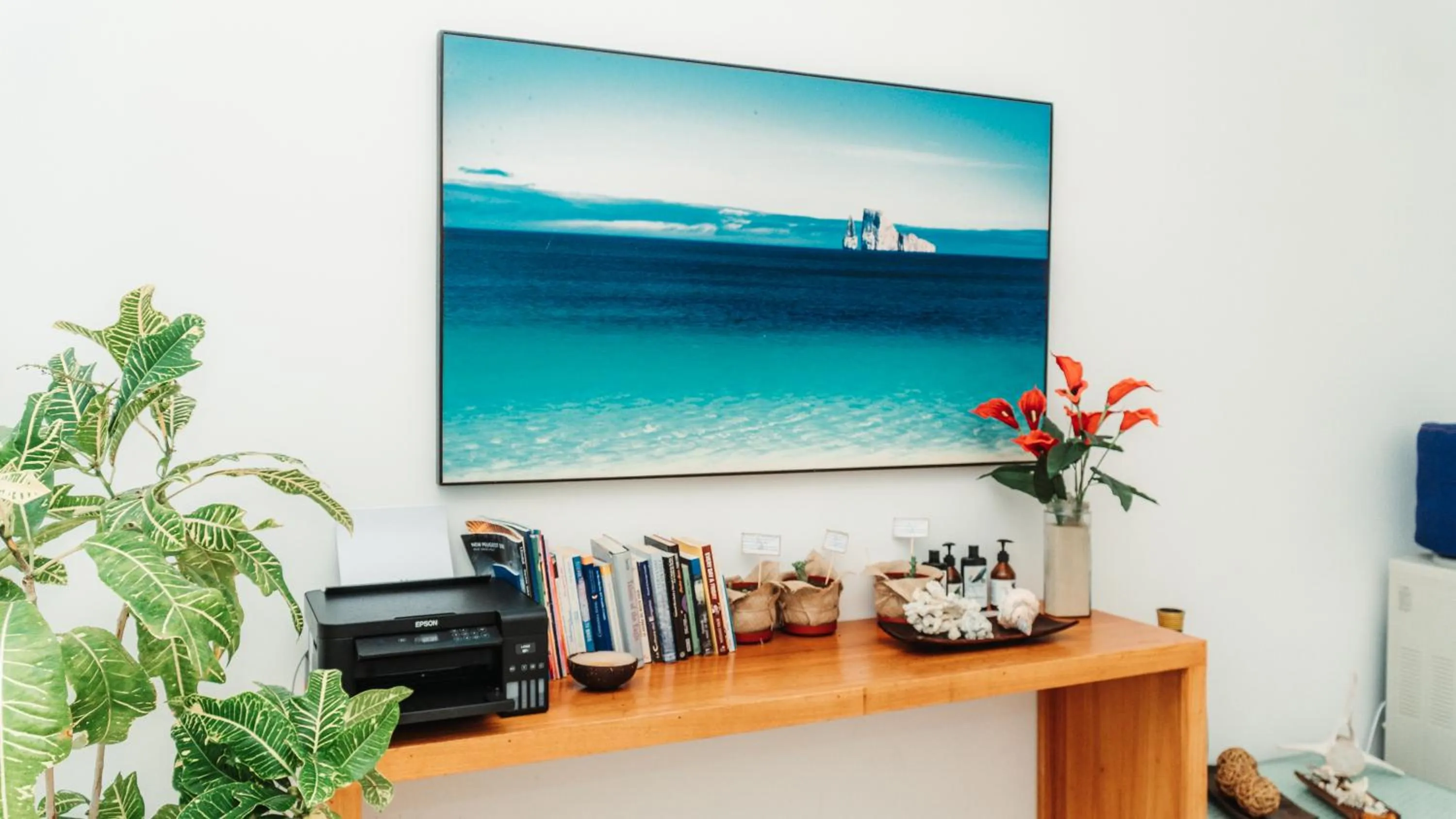 Coffee/tea facilities in Hotel Albemarle Galapagos Beachfront