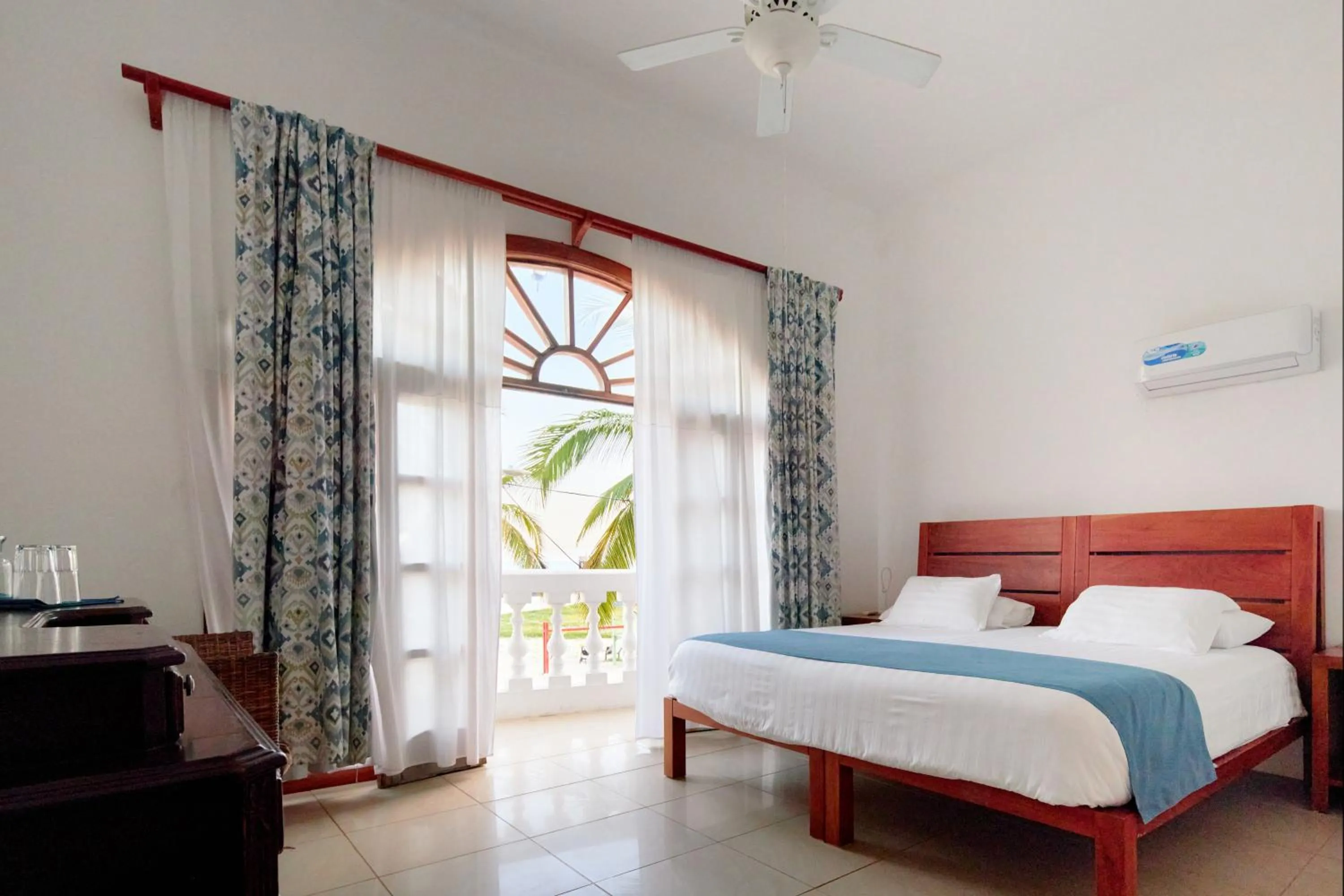 Bed in Hotel Albemarle Galapagos Beachfront