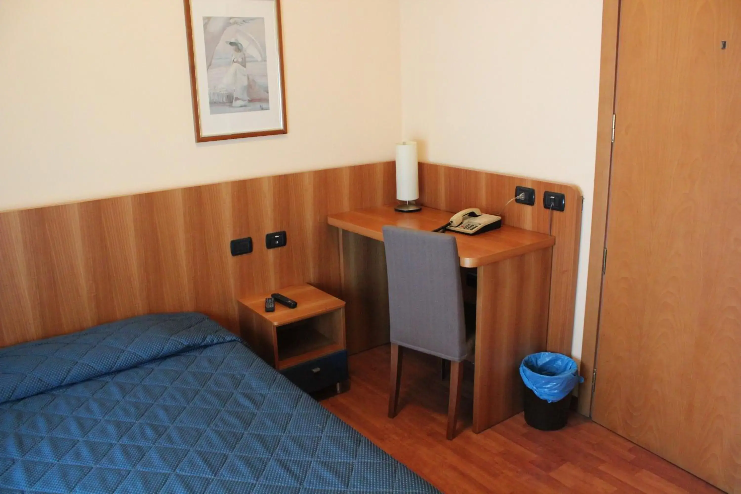 Photo of the whole room in Hotel Selide Photo of the whole room in Hotel Selide