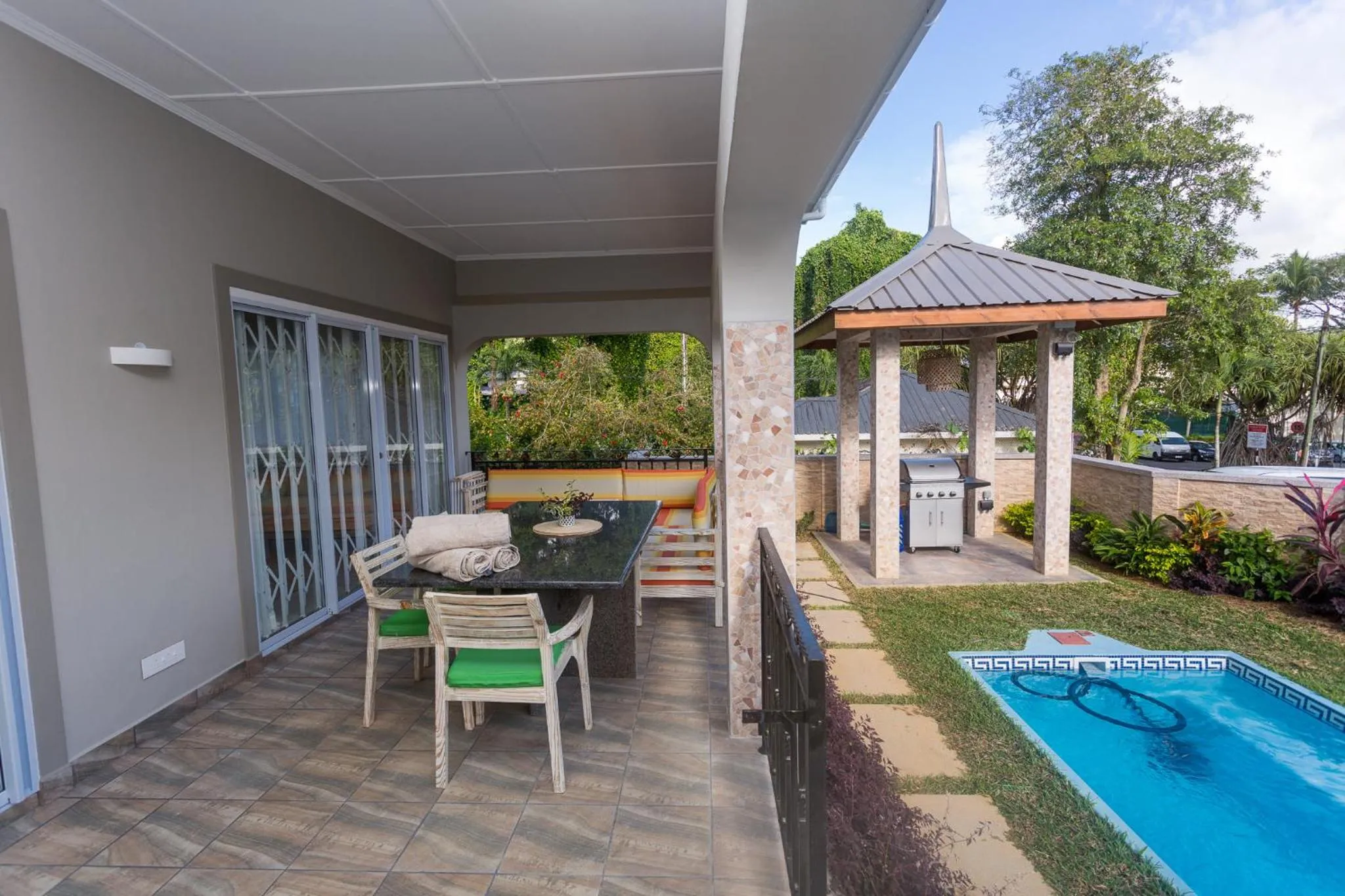 Beau Vallon Villa Chalets