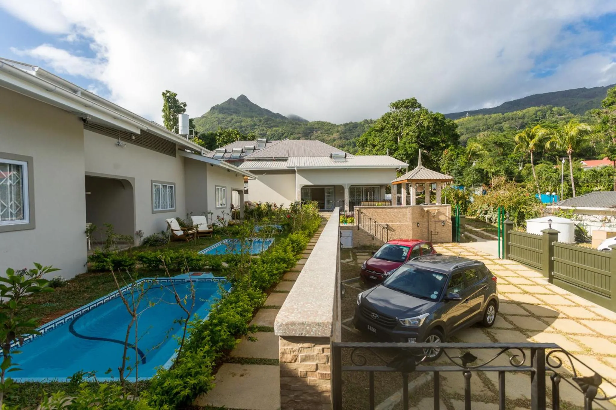 Beau Vallon Villa Chalets