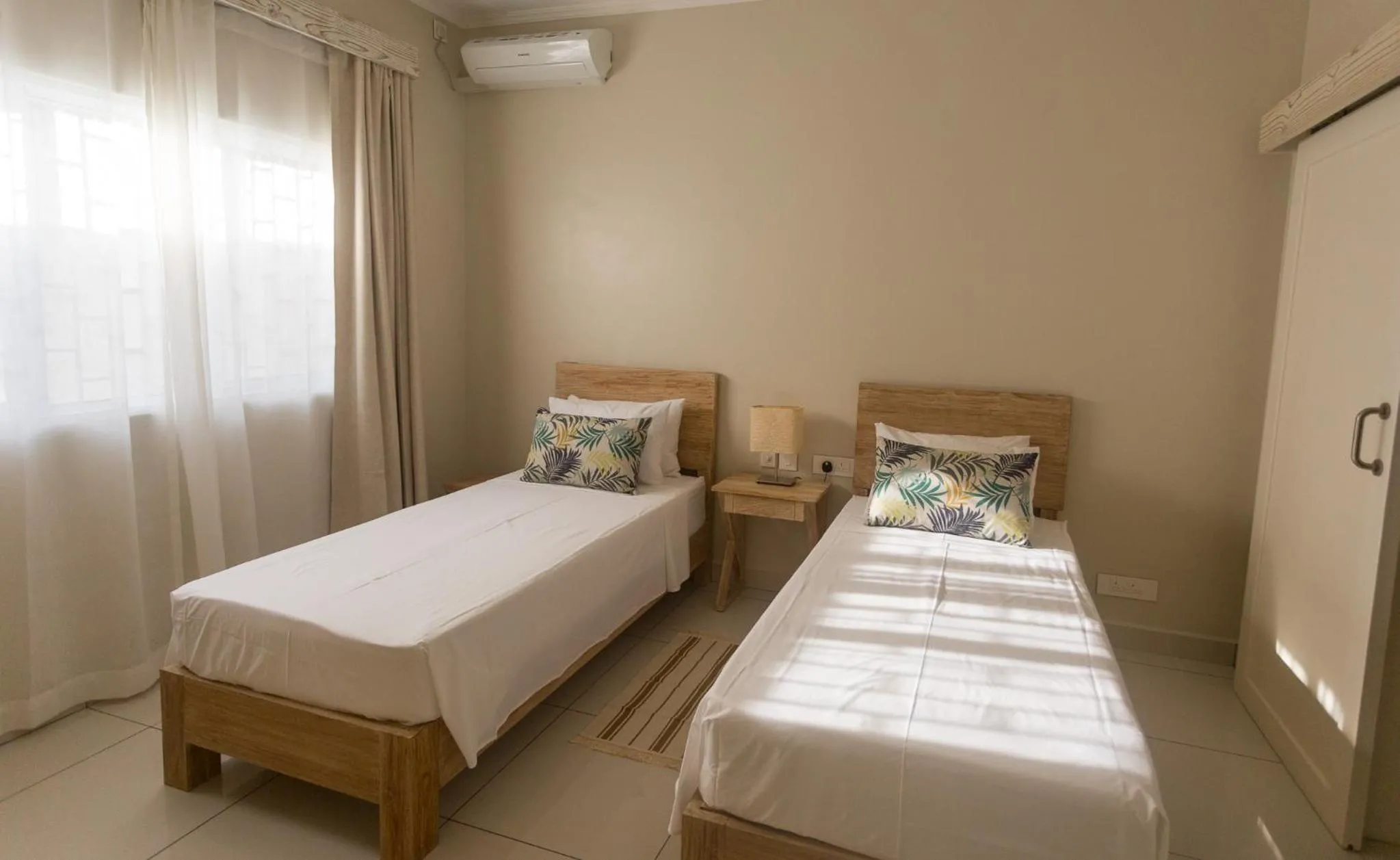 Bed in Beau Vallon Villa Chalets