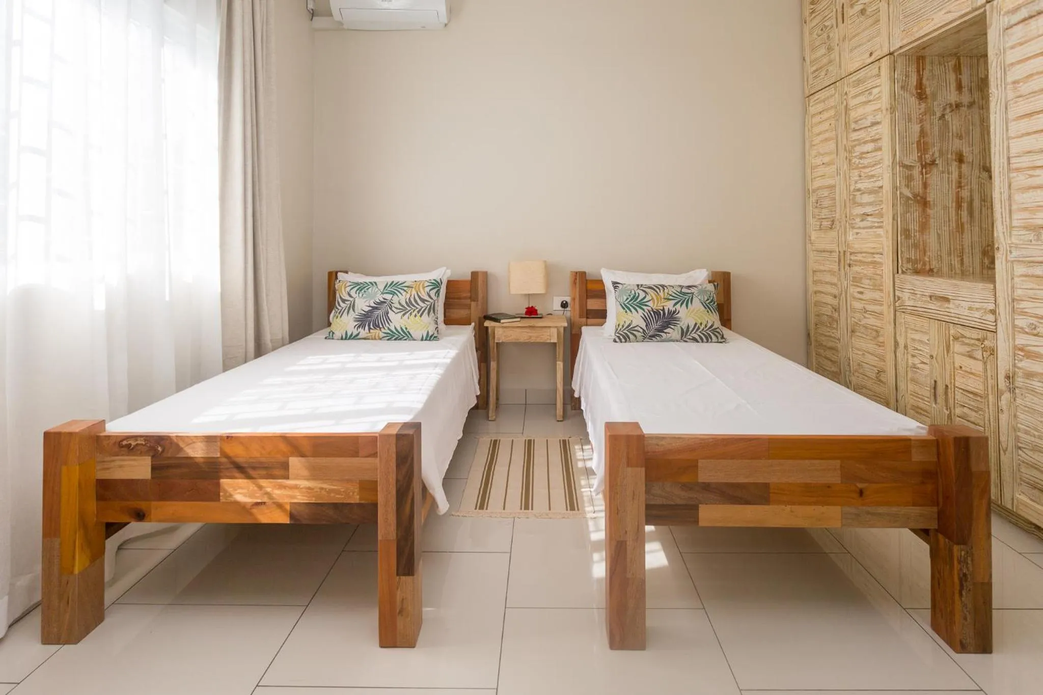 Bed in Beau Vallon Villa Chalets