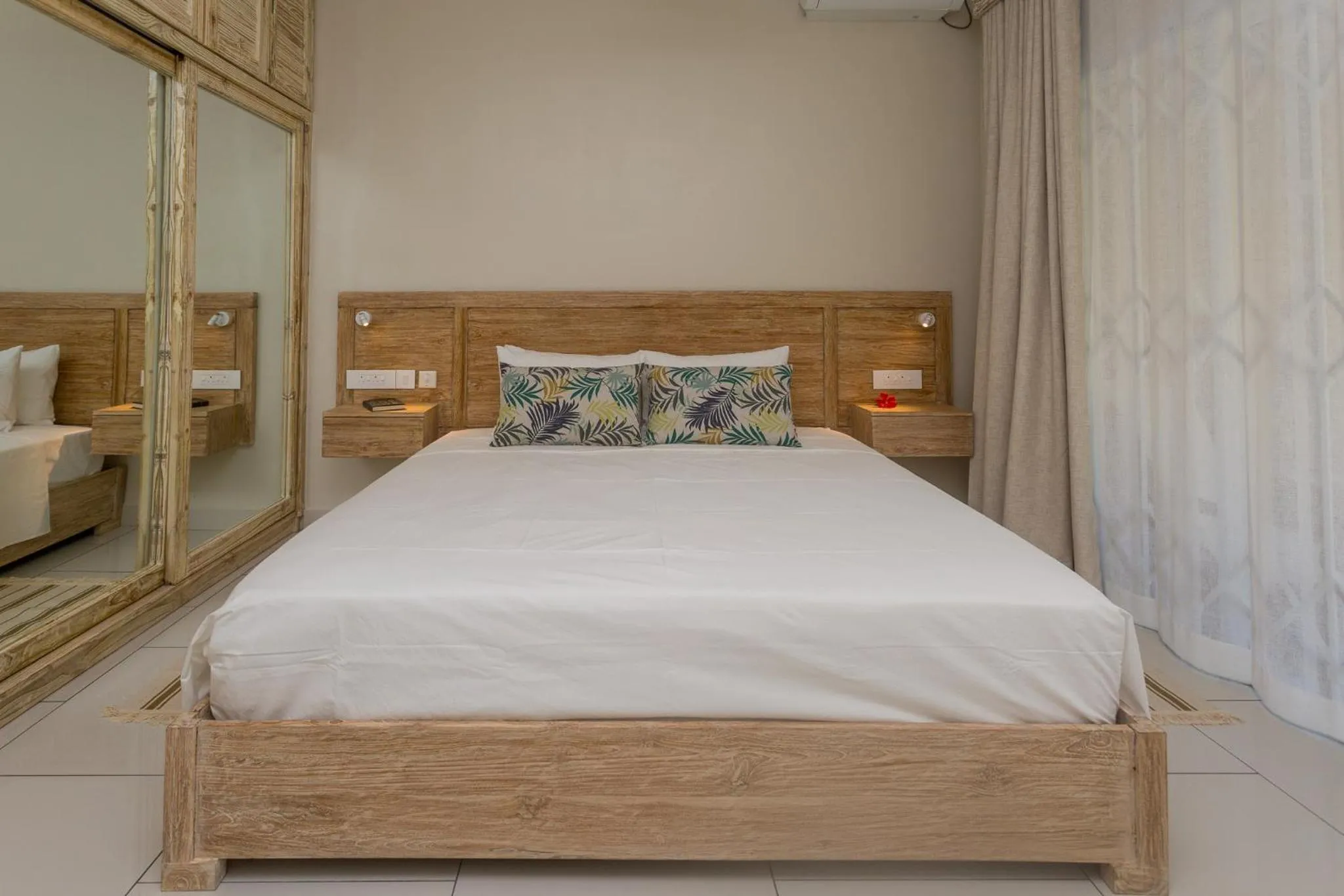 Bed in Beau Vallon Villa Chalets