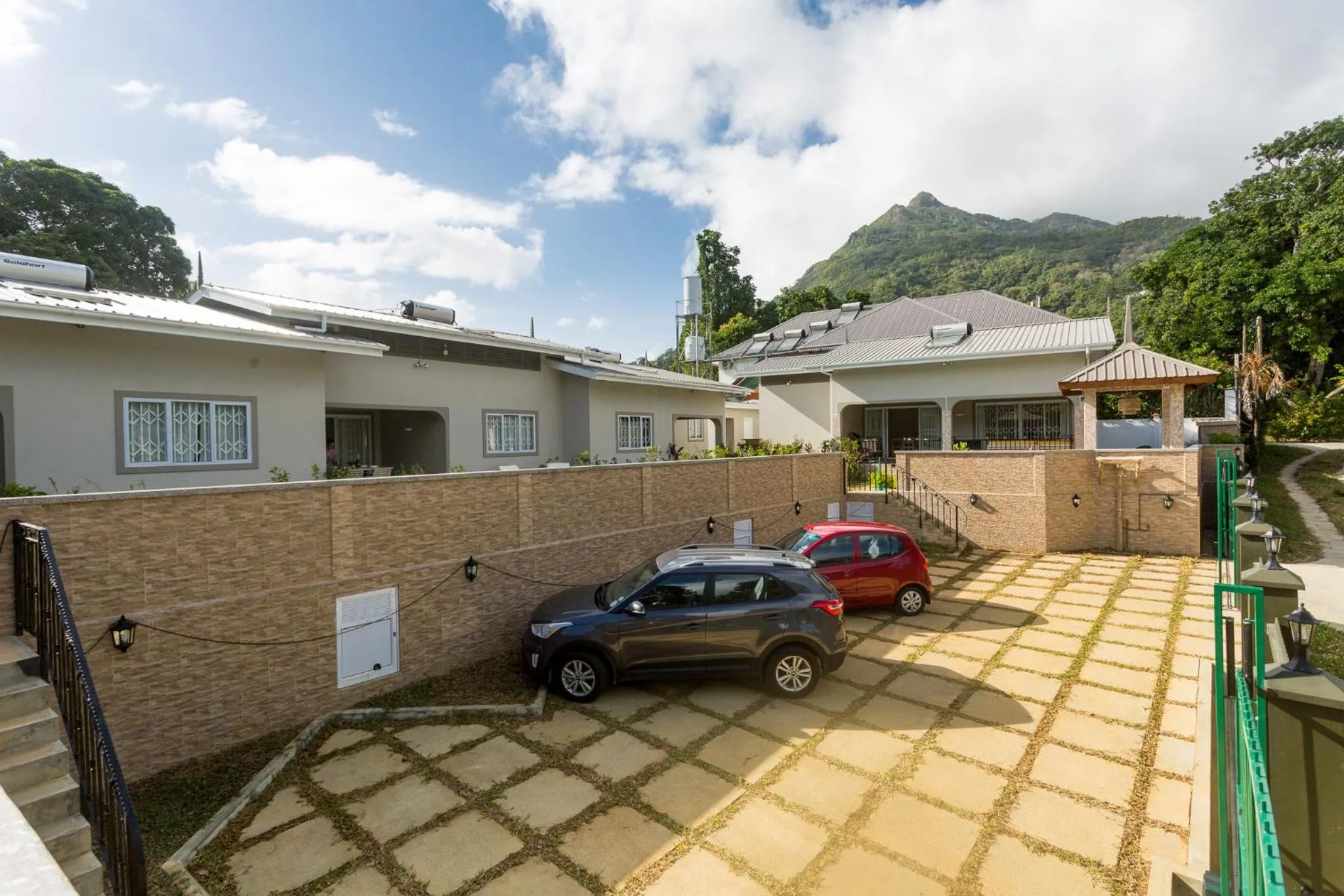 Property building in Beau Vallon Villa Chalets