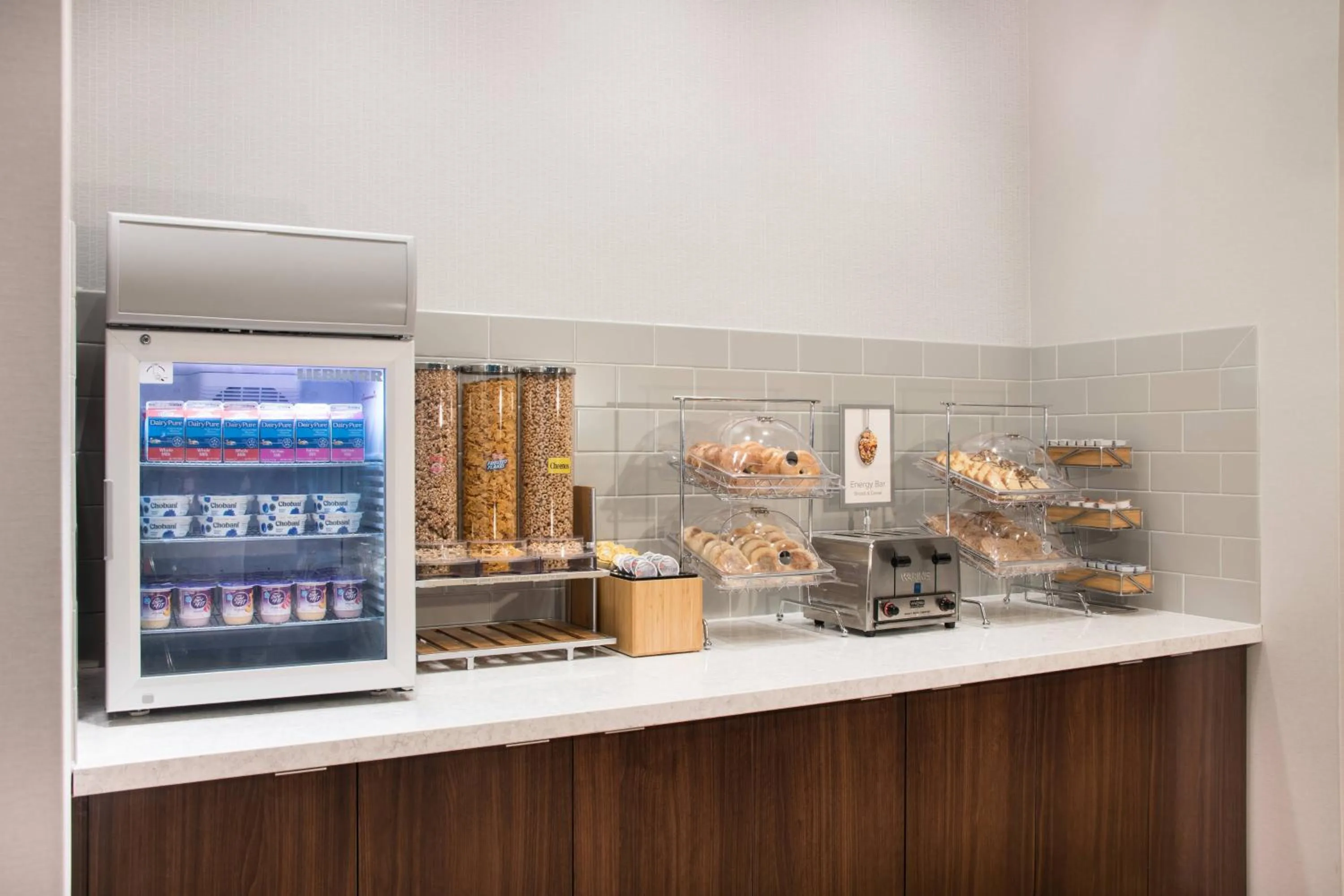 Breakfast in Fairfield by Marriott Inn & Suites Dayton Downtown