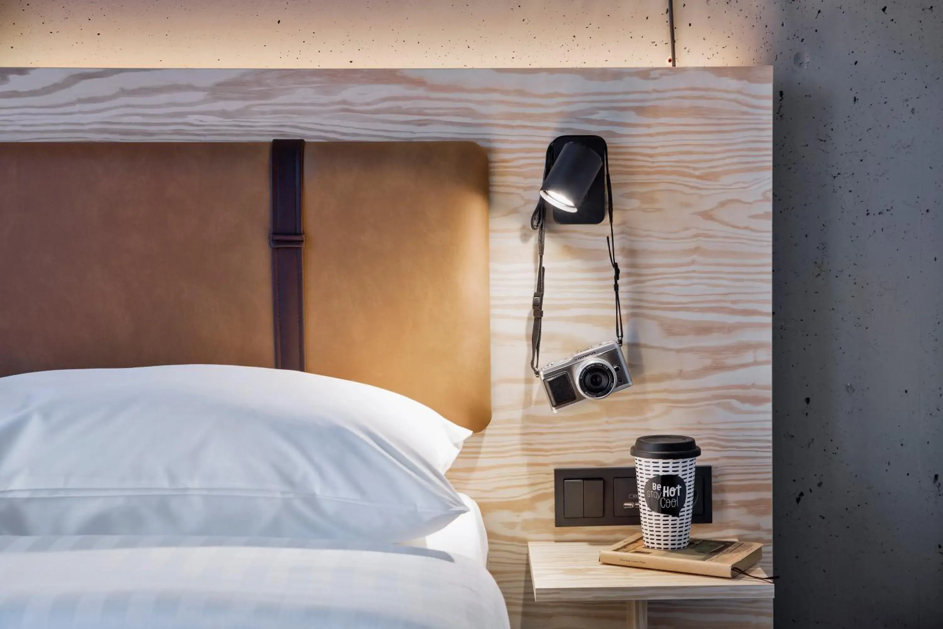 Moxy Queen Sleeper in Moxy Duesseldorf South Moxy Queen Sleeper in Moxy Duesseldorf South