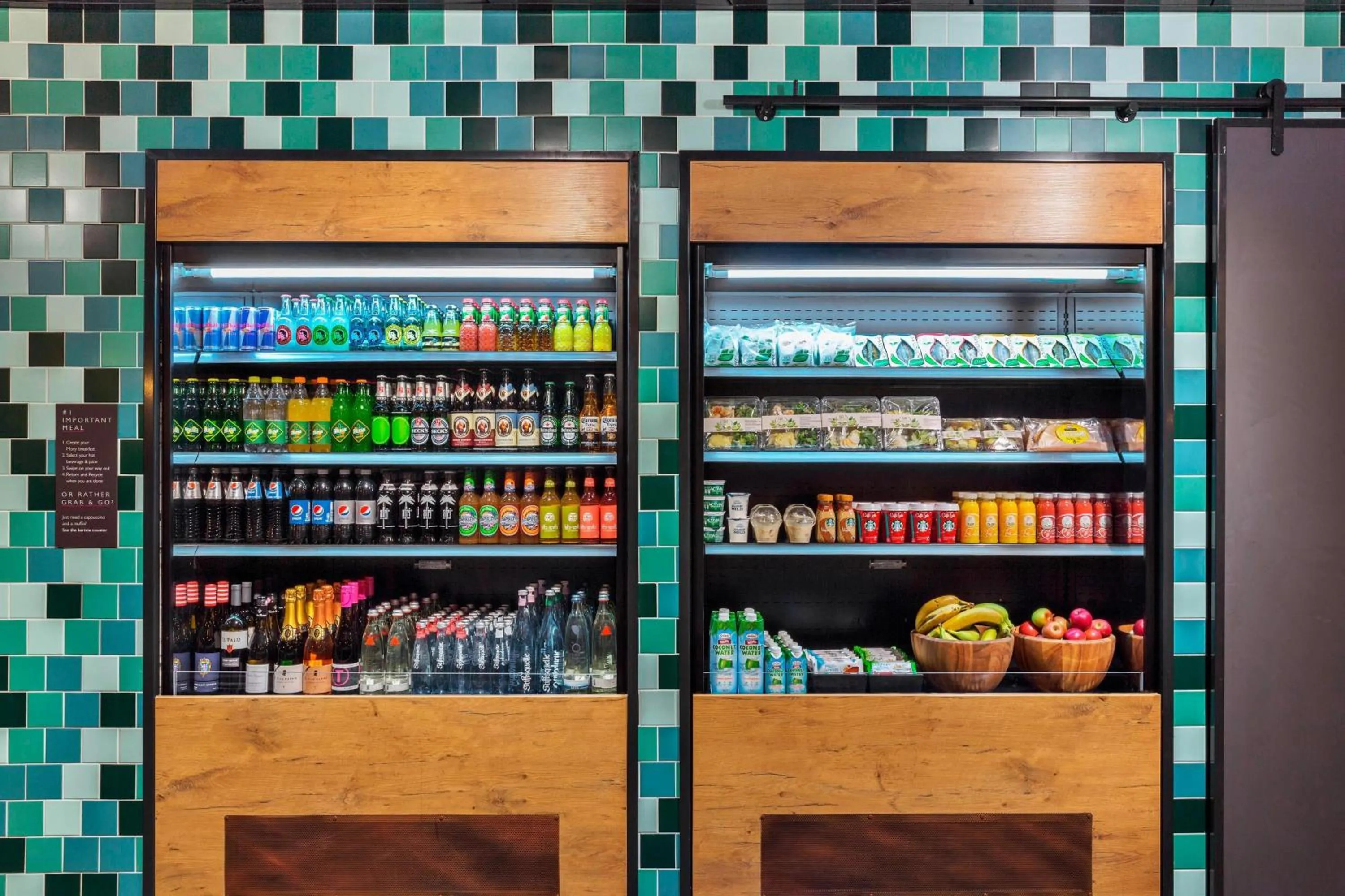 Restaurant/places to eat in Moxy Duesseldorf South