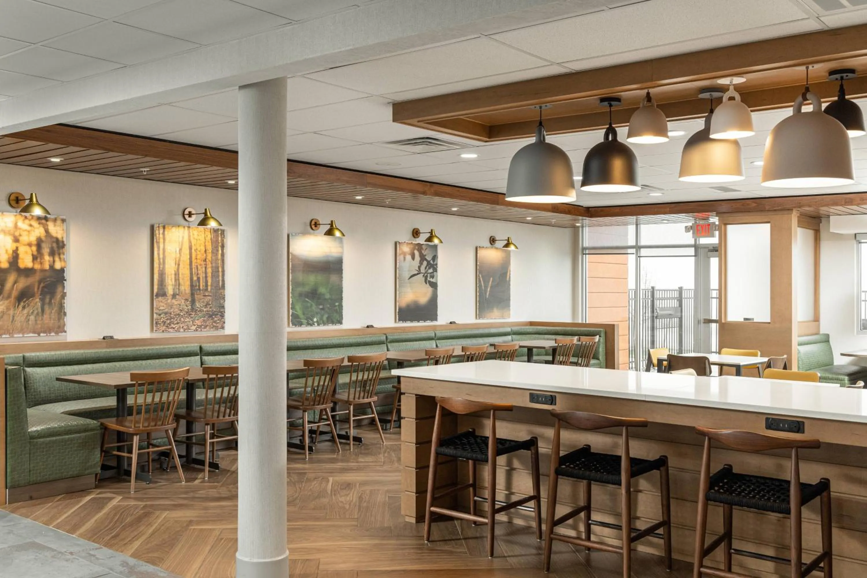 Breakfast in Fairfield Inn & Suites by Marriott Salina