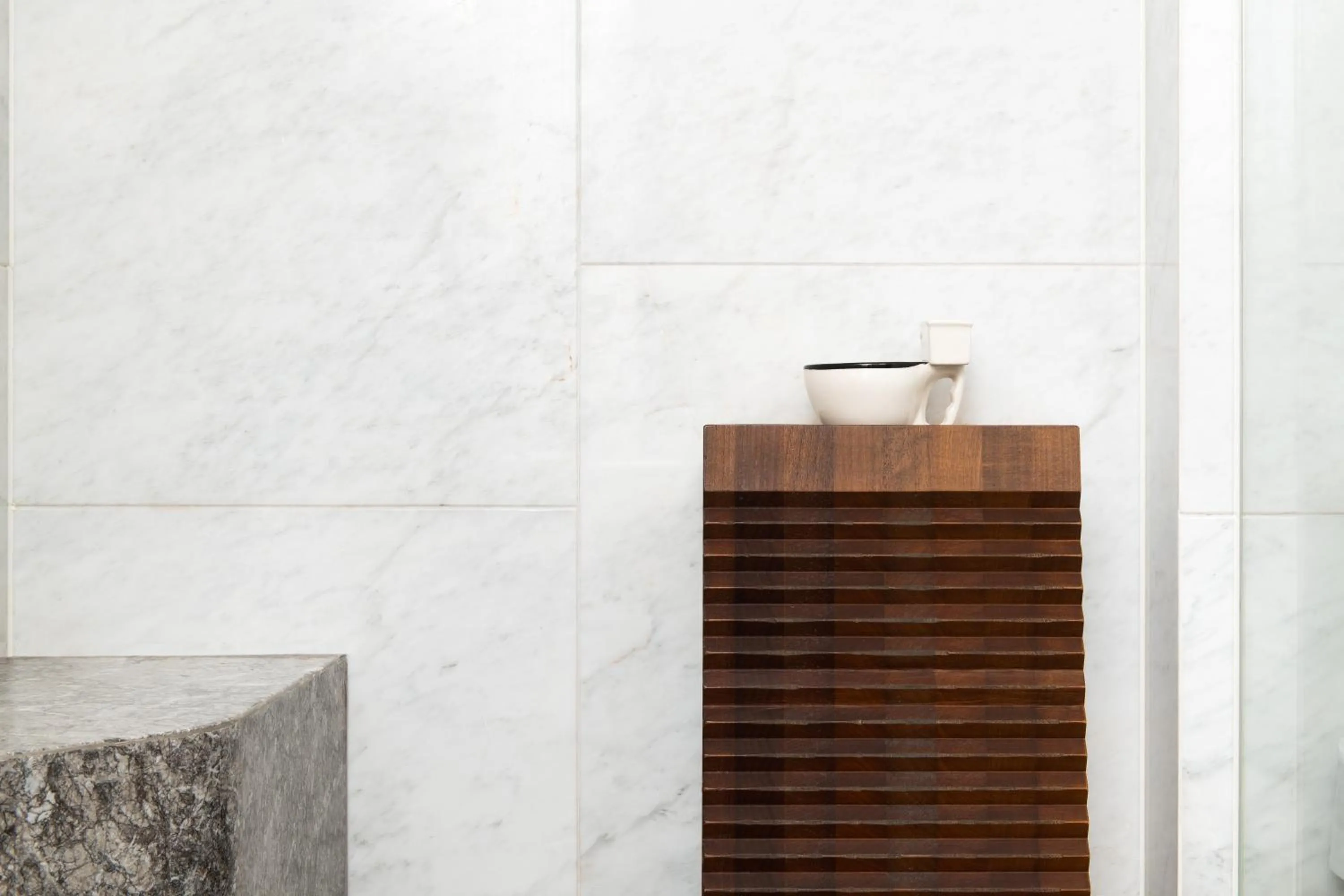 Toilet in Renaissance Xi'an Hotel