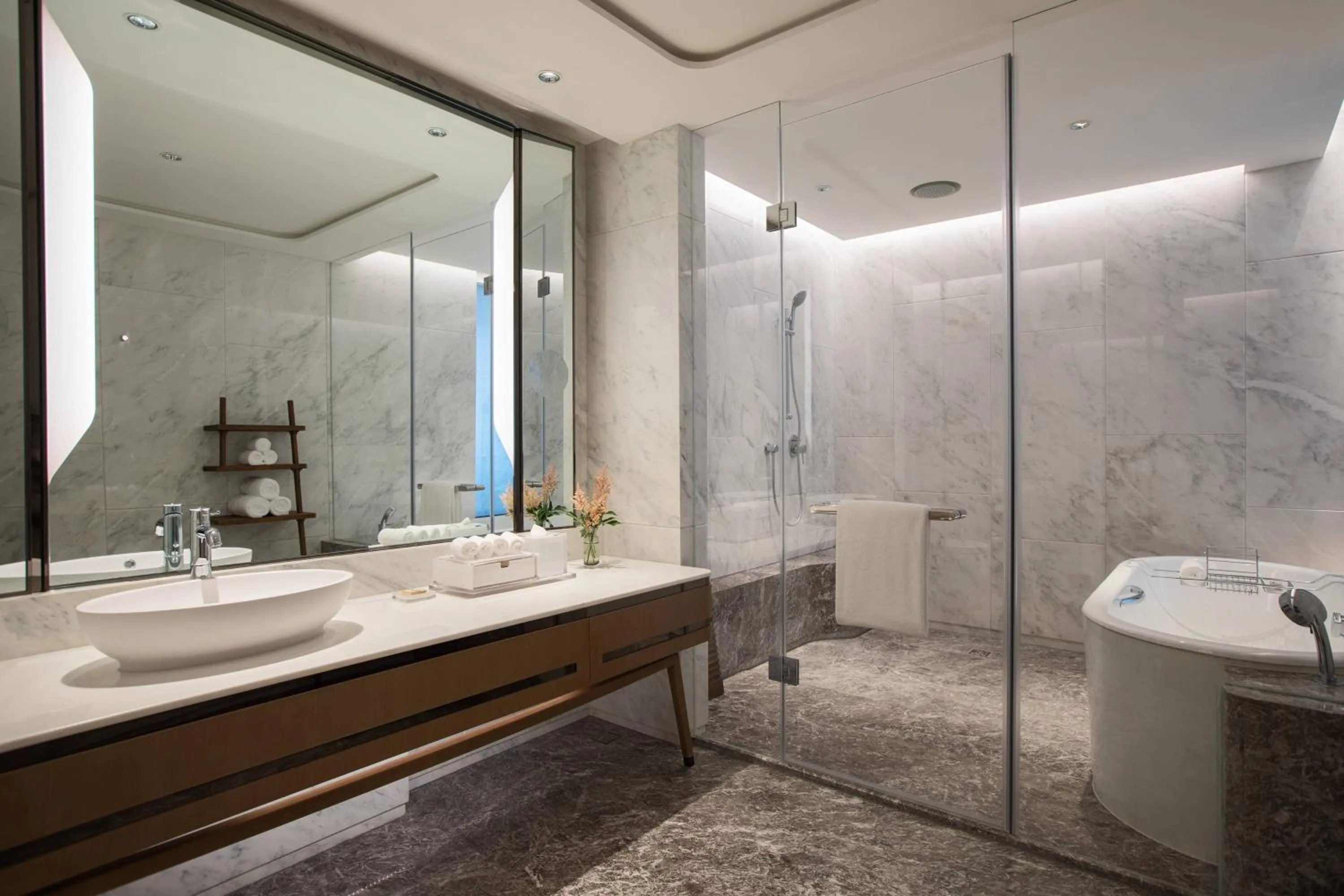 Bathroom in Renaissance Xi'an Hotel