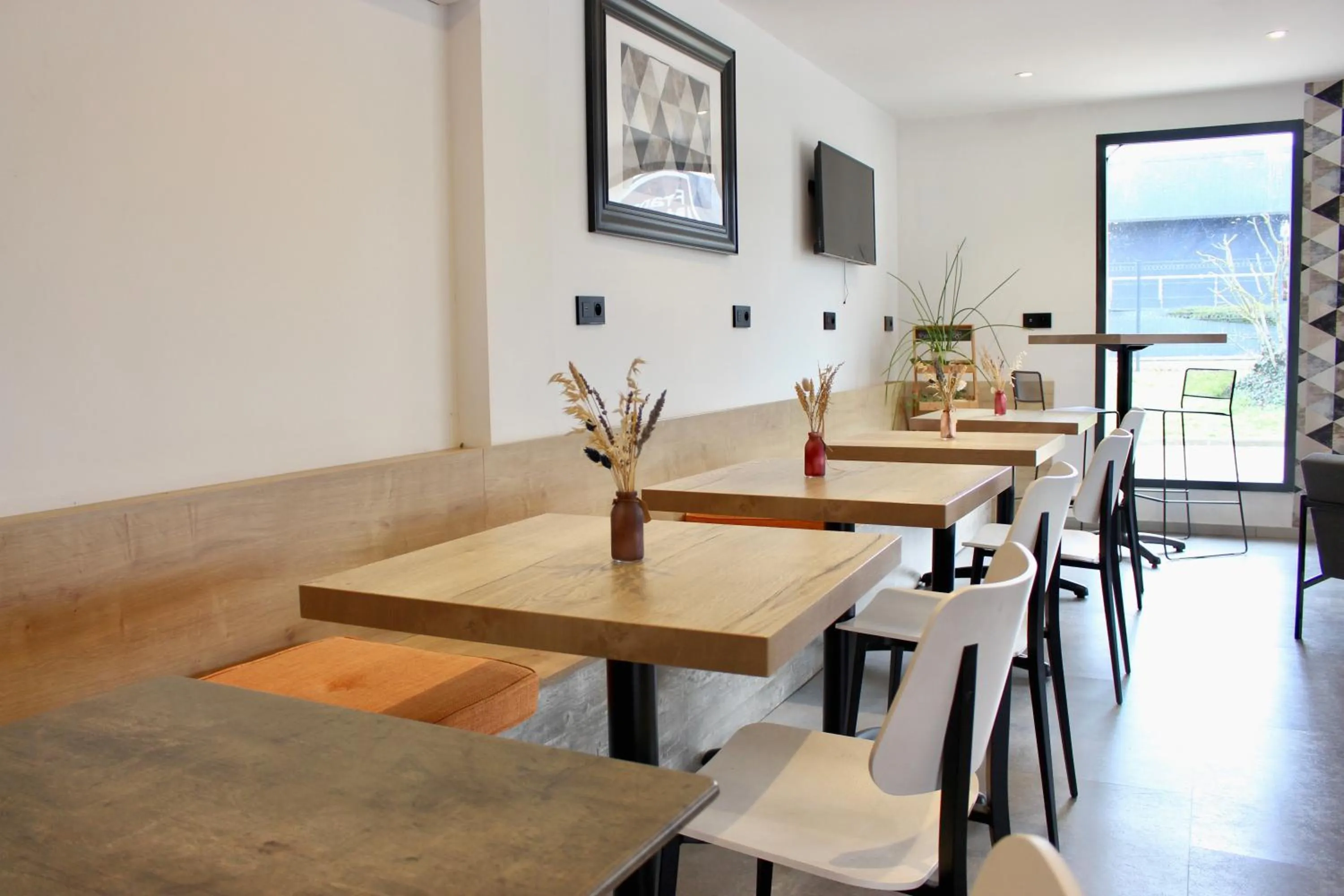 Living room in ibis Dijon Sud