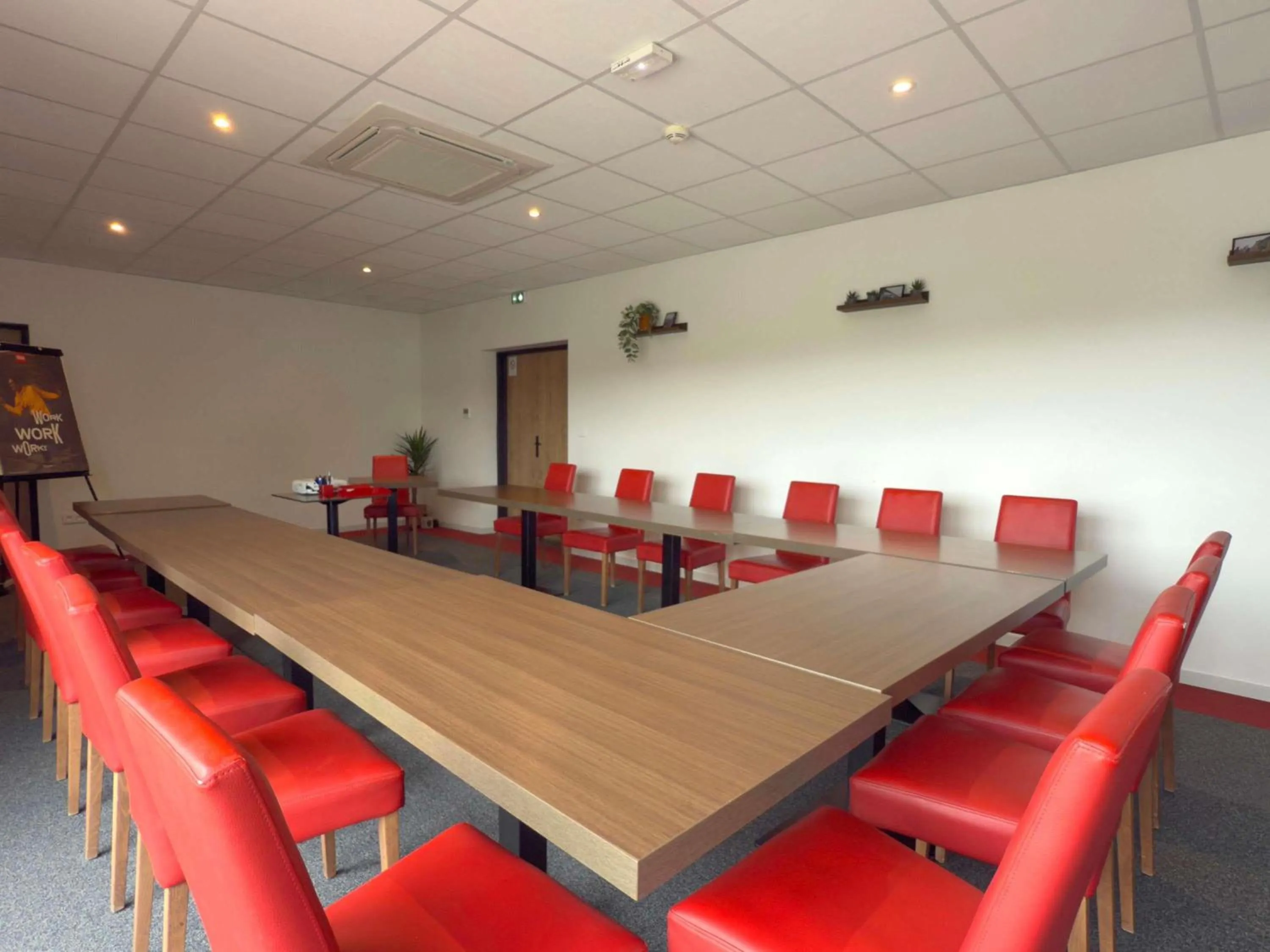 Meeting/conference room in ibis Dijon Sud