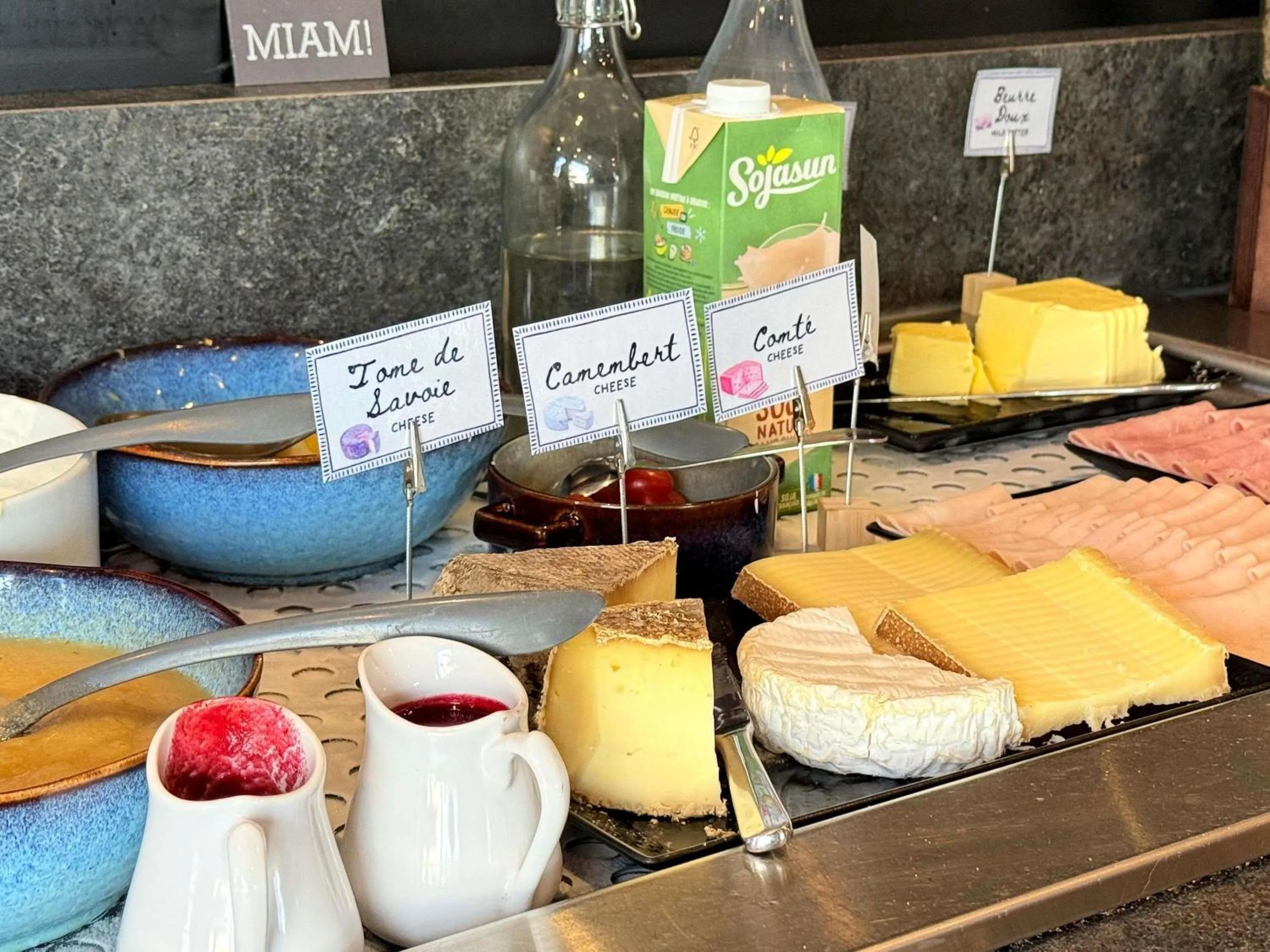 Breakfast in ibis Dijon Sud