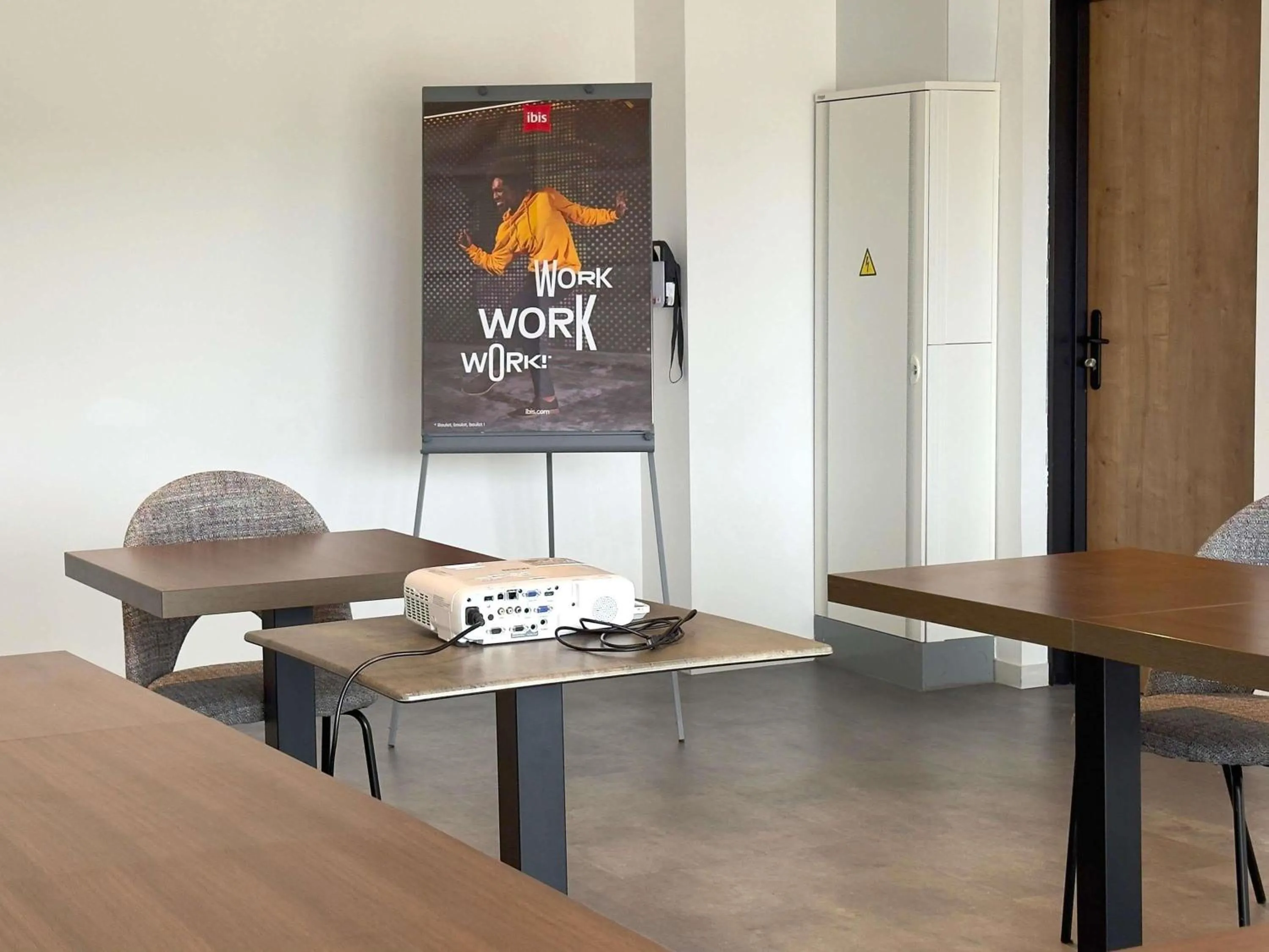 Meeting/conference room in ibis Dijon Sud