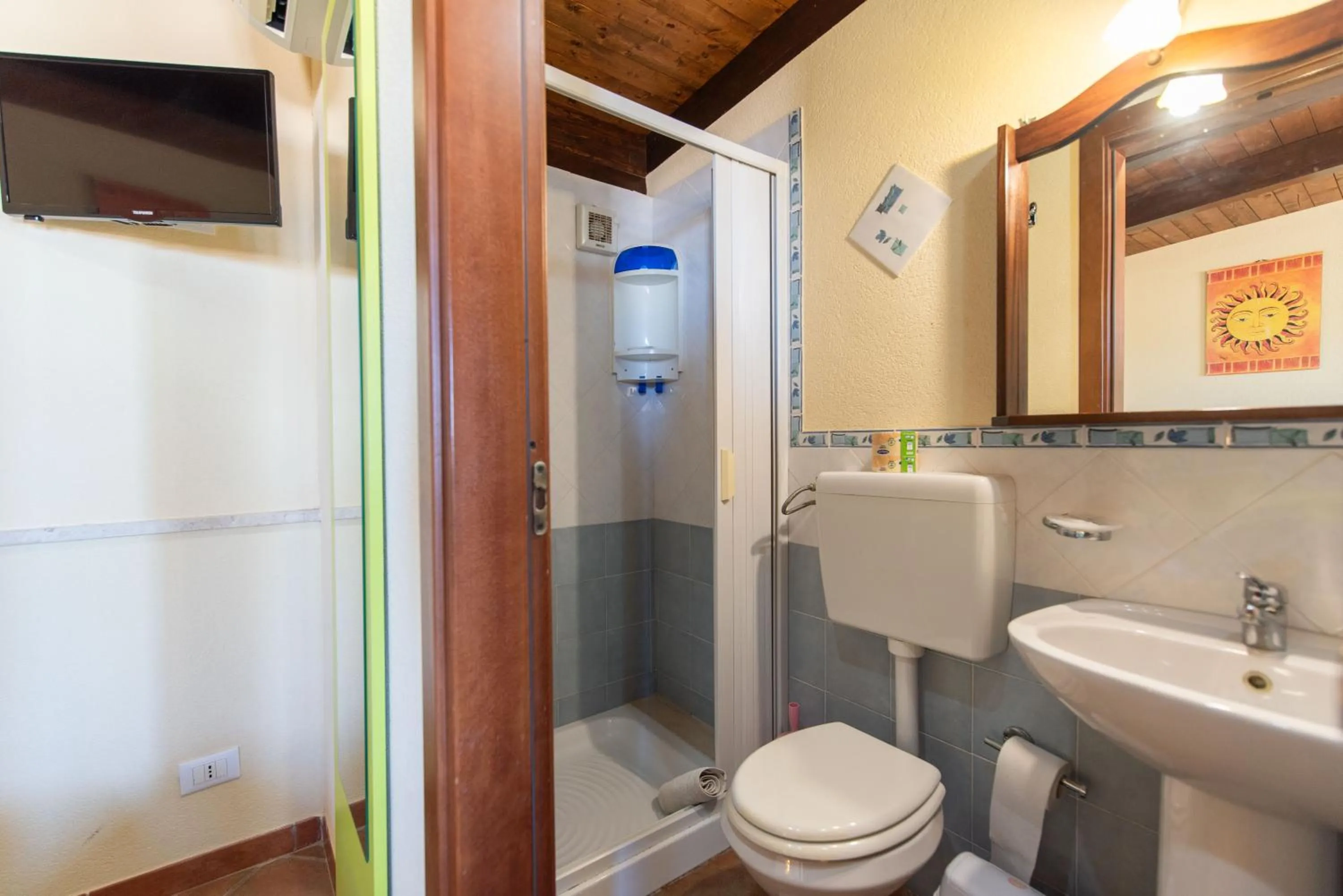 Shower in Affittacamere Aloe