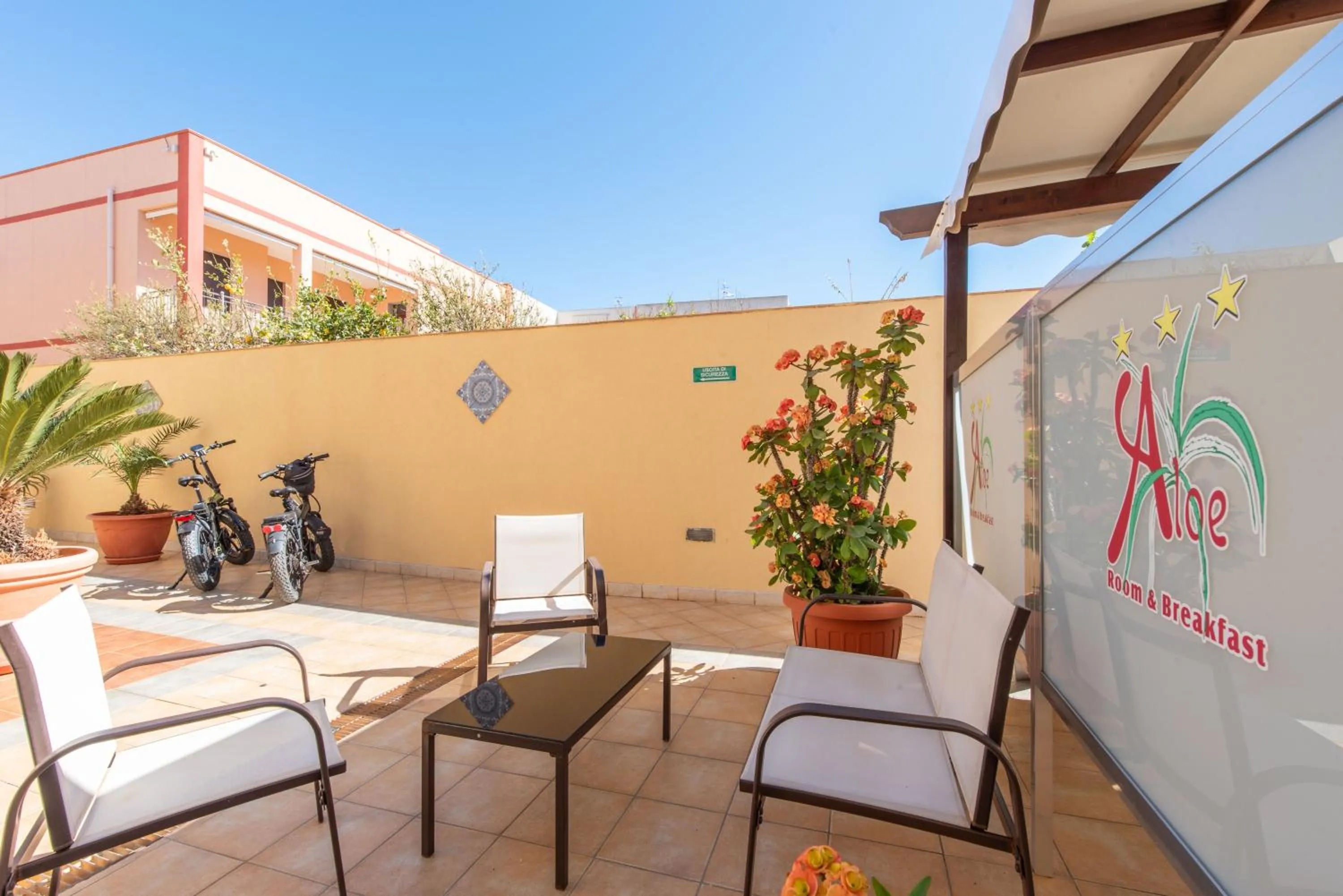 Patio in Affittacamere Aloe