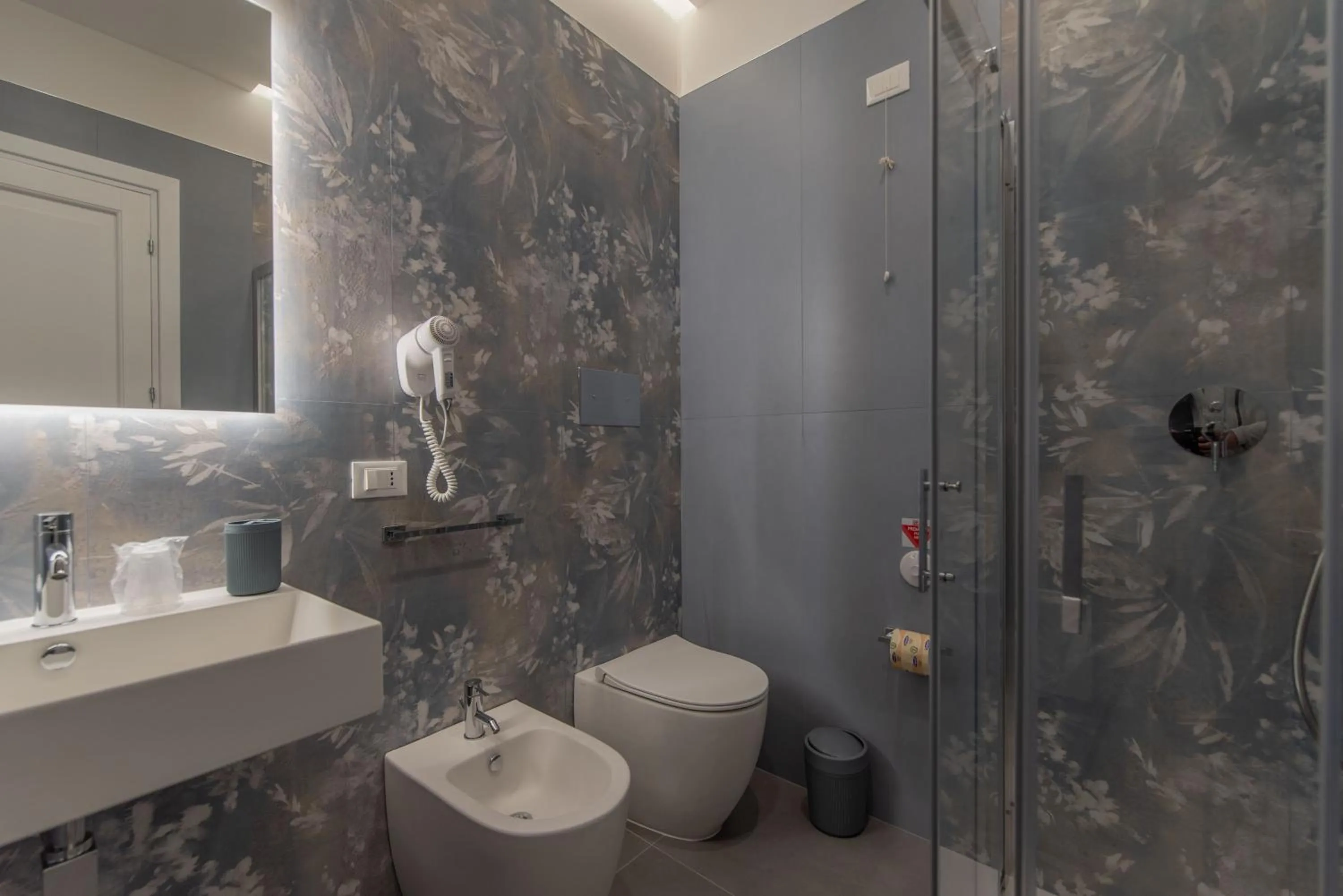 Shower in Affittacamere Aloe