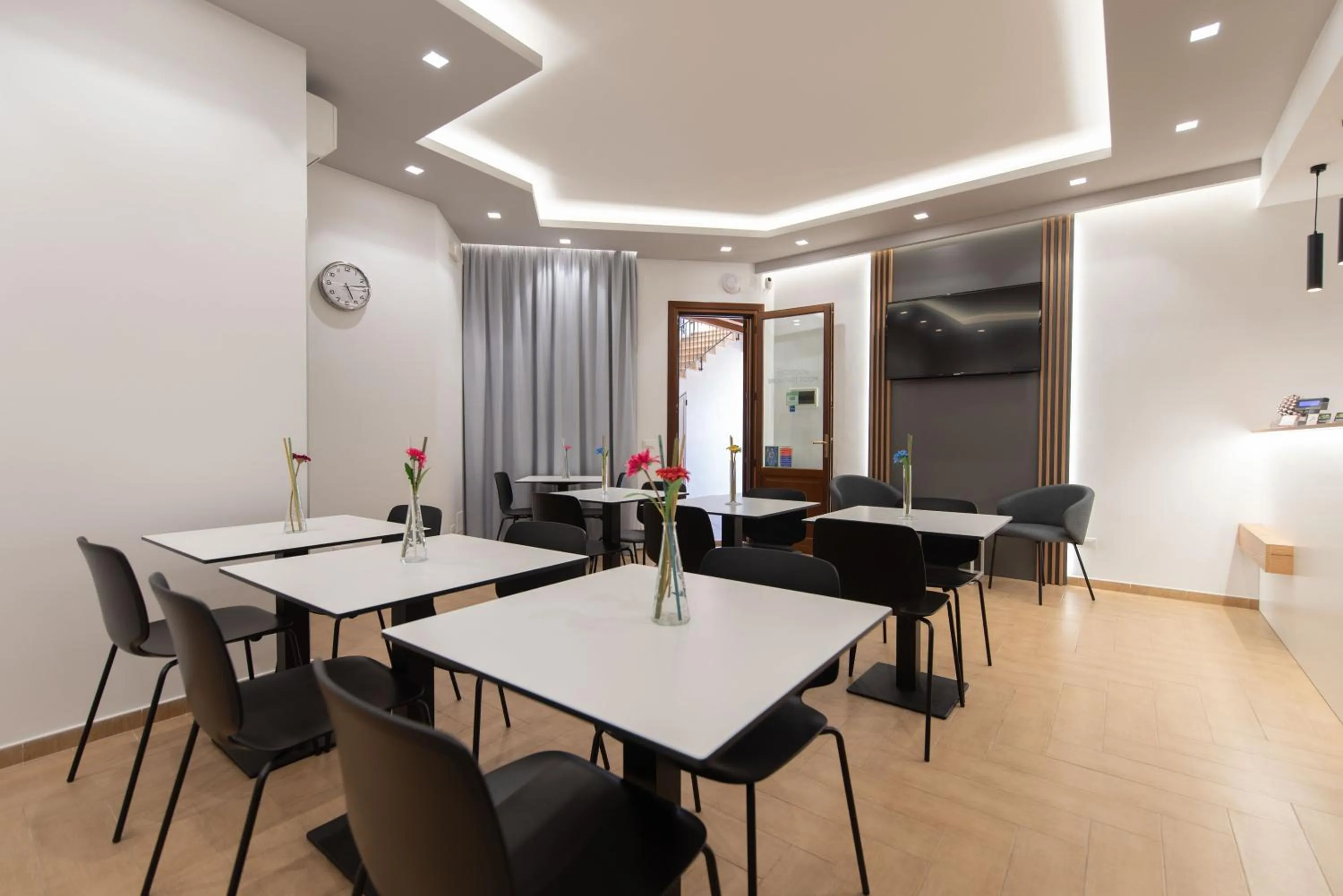 Restaurant/places to eat in Affittacamere Aloe