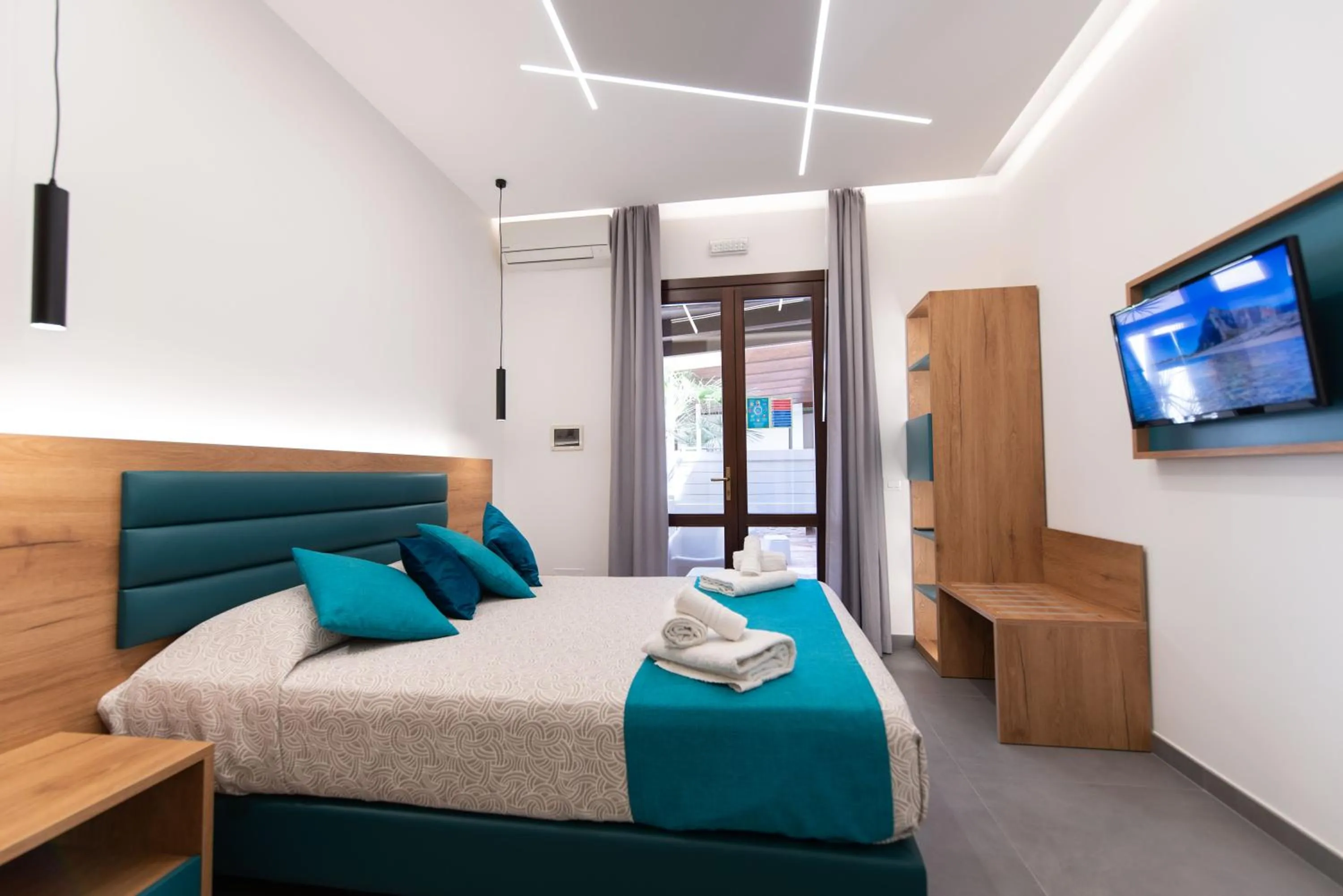 TV and multimedia, Bed in Affittacamere Aloe