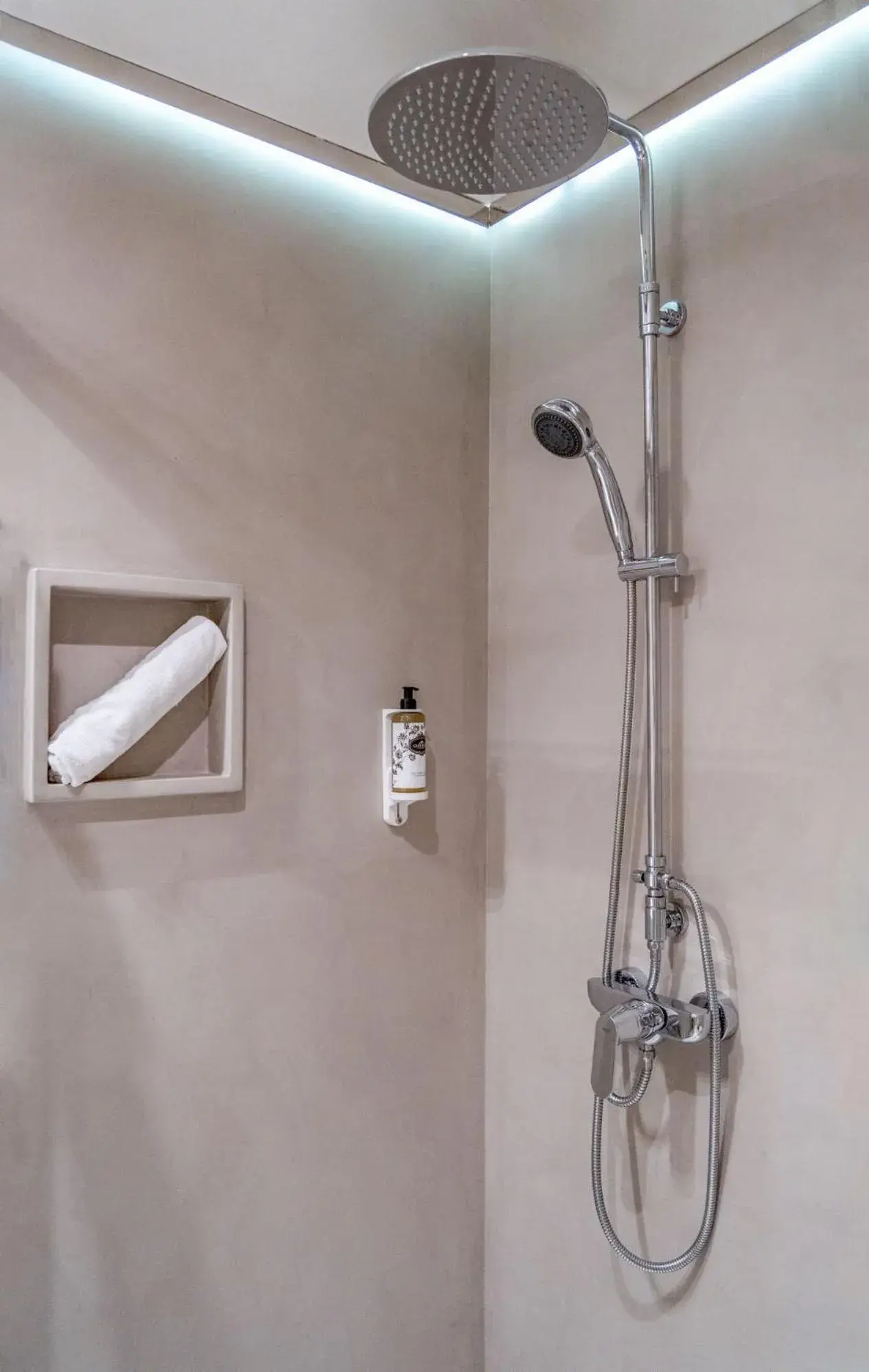 Bathroom in Costa d'Oiro Ambiance Village Bathroom in Costa d'Oiro Ambiance Village