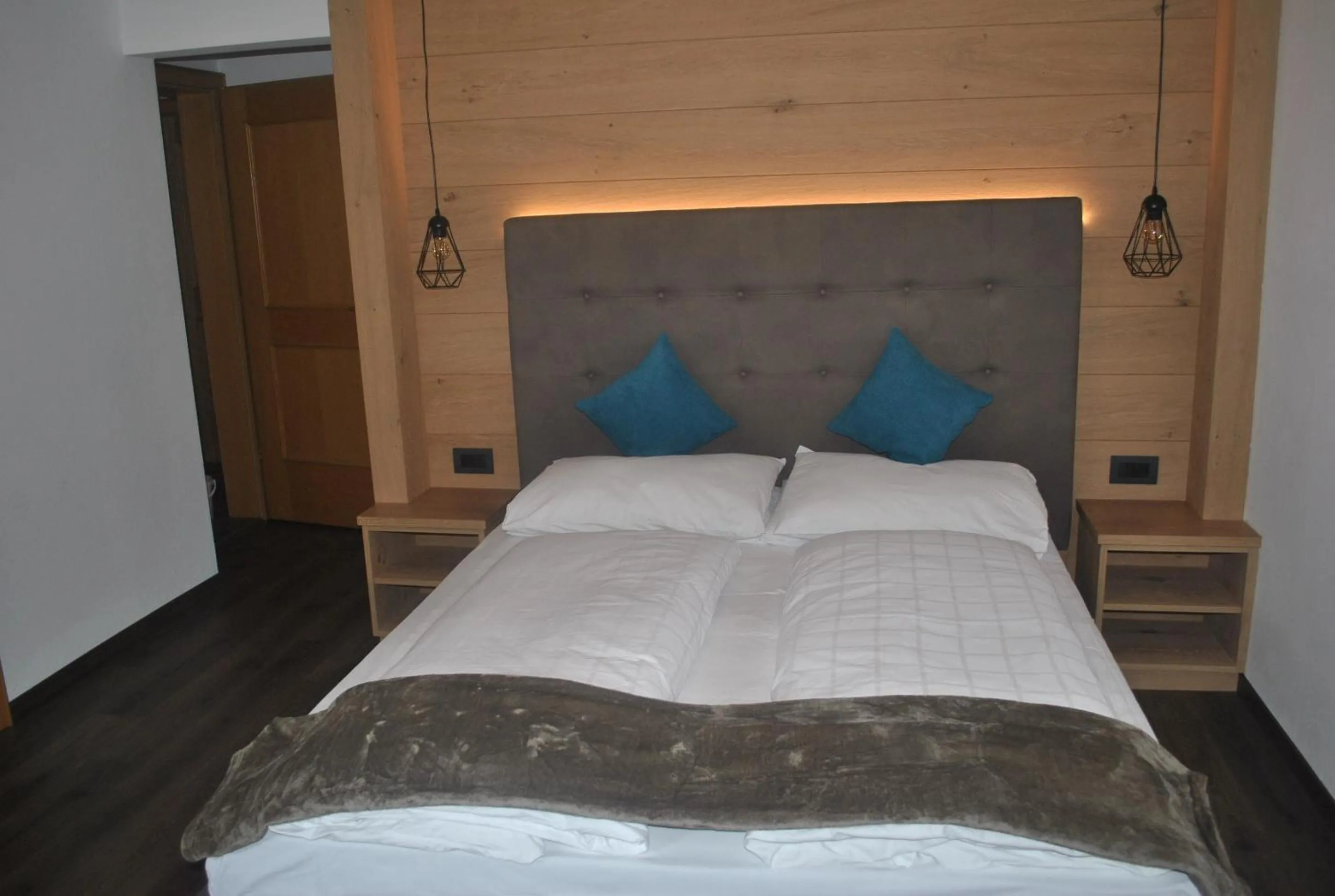 Photo of the whole room, Bed in Hotel Garni Walter